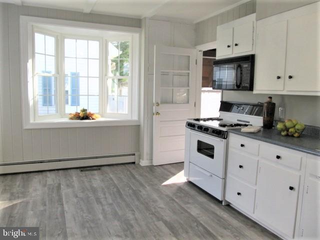 MICHAELTON MANOR - Residential