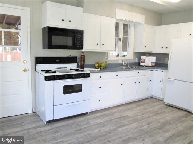 MICHAELTON MANOR - Residential