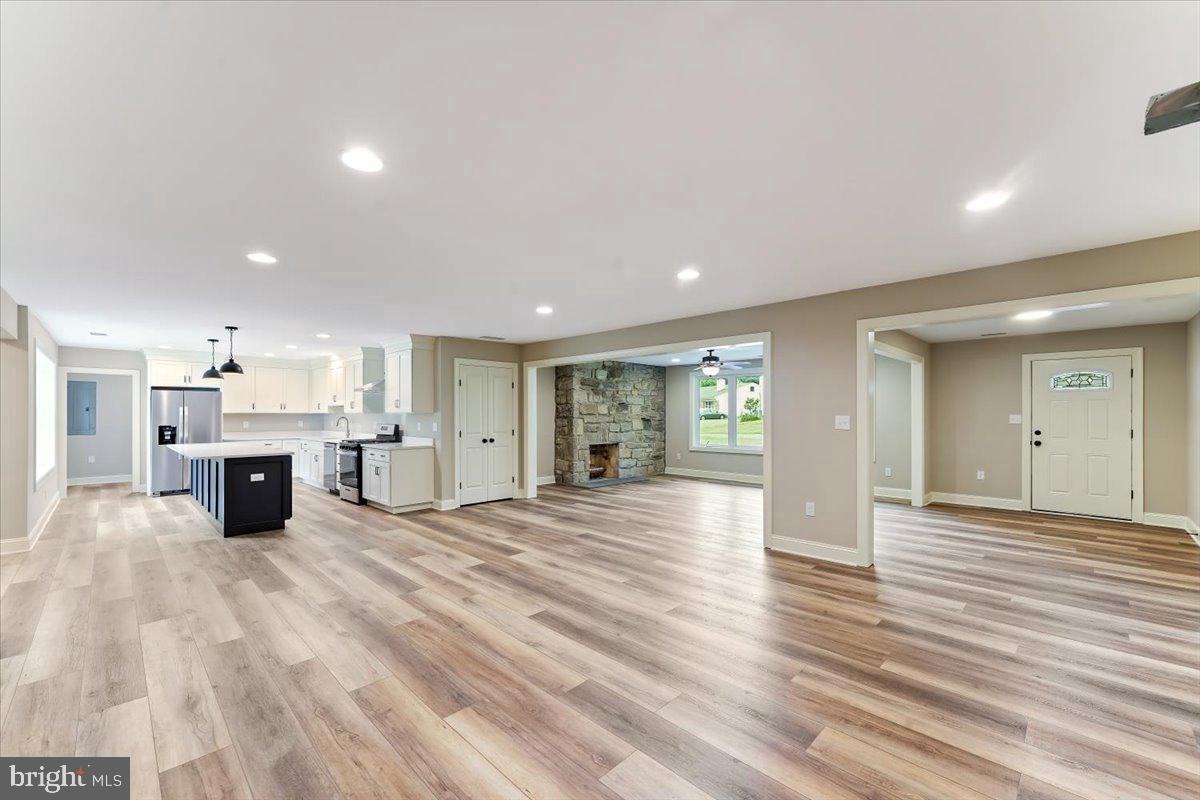 BROOKTHORPE HILLS - Residential