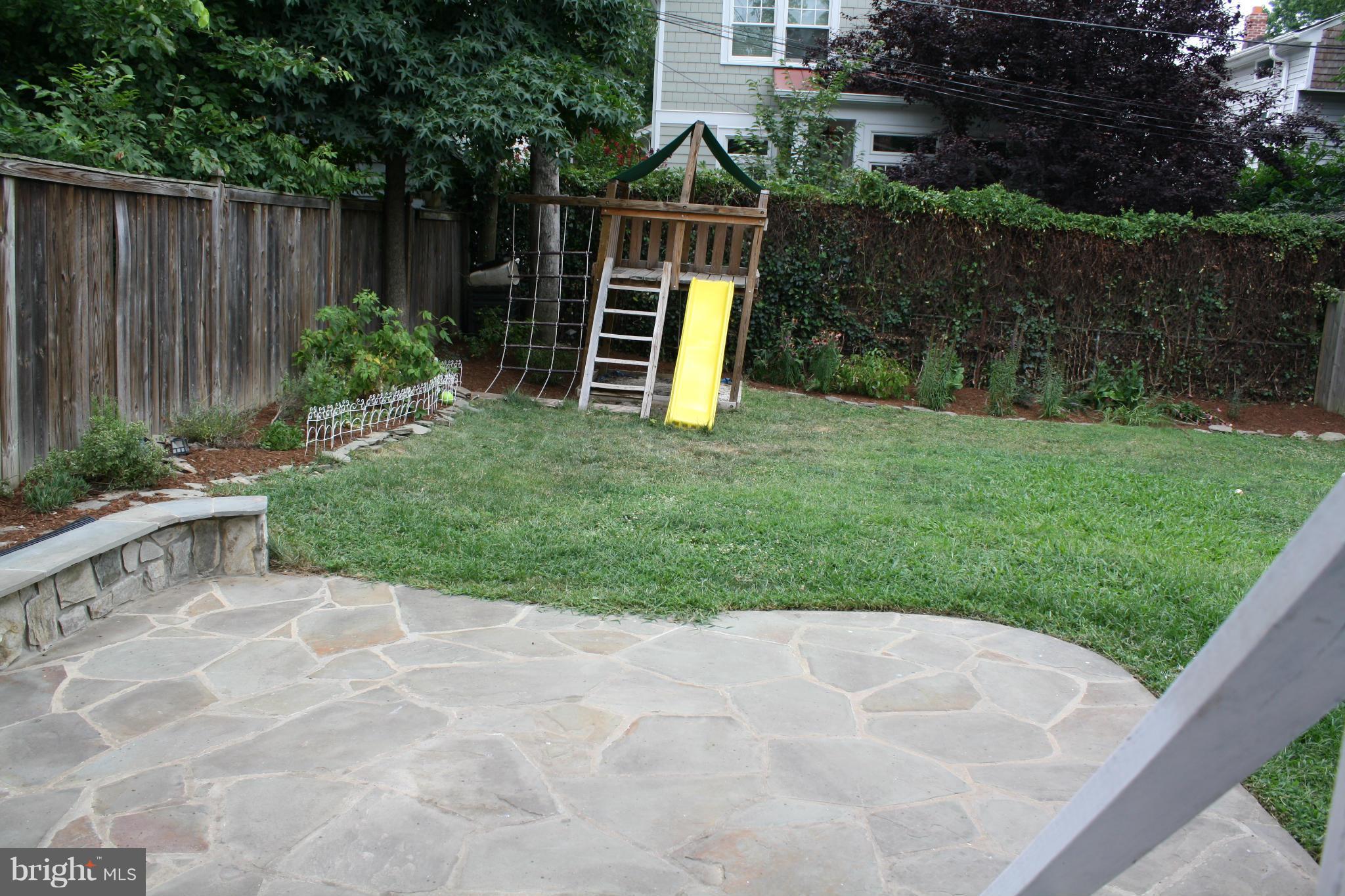 ROSEMONT PARK - Residential Lease