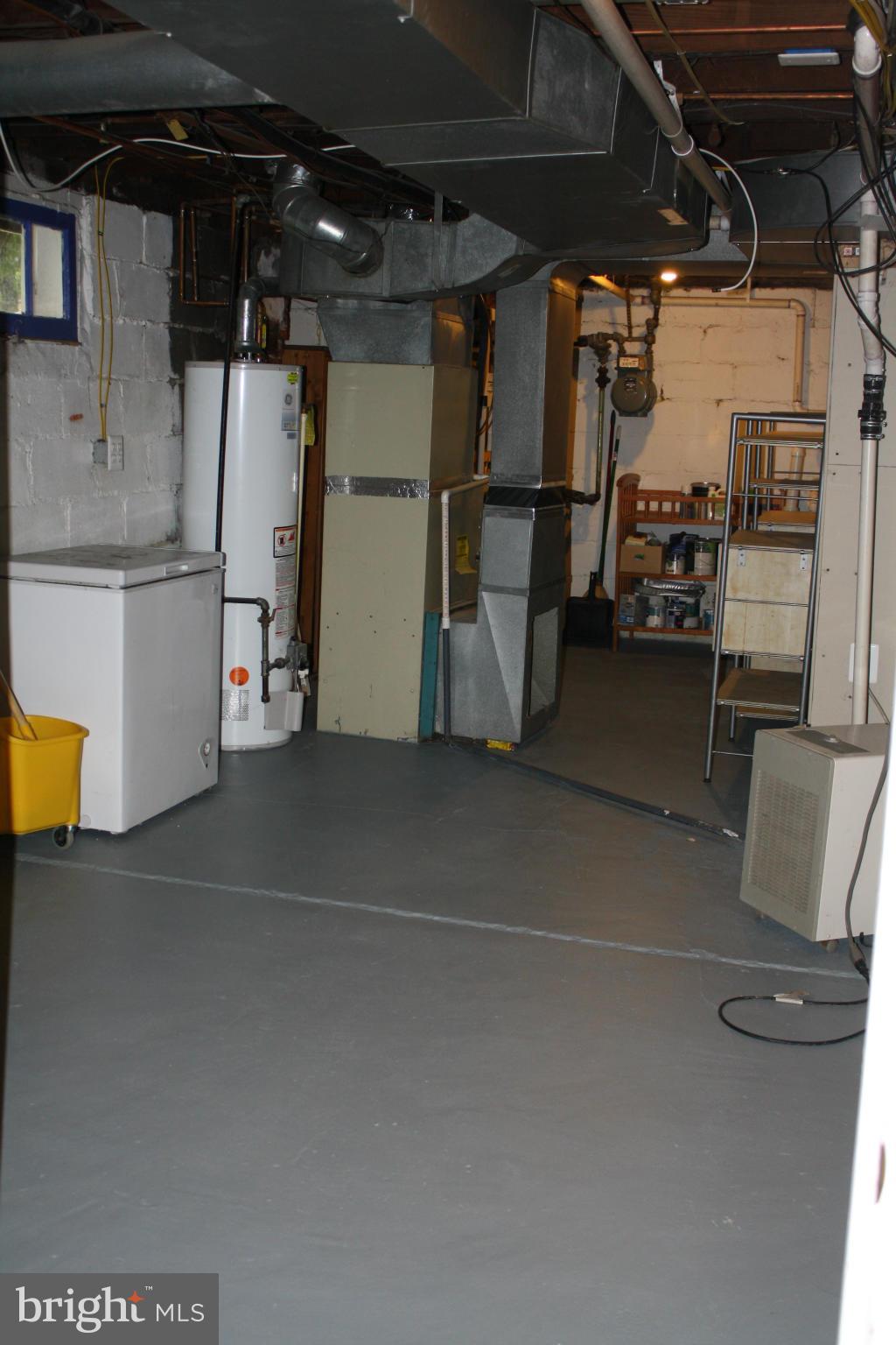 ROSEMONT PARK - Residential Lease