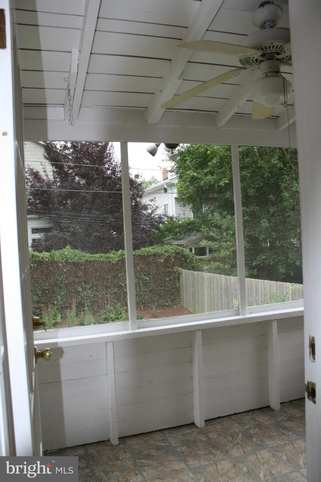 ROSEMONT PARK - Residential Lease