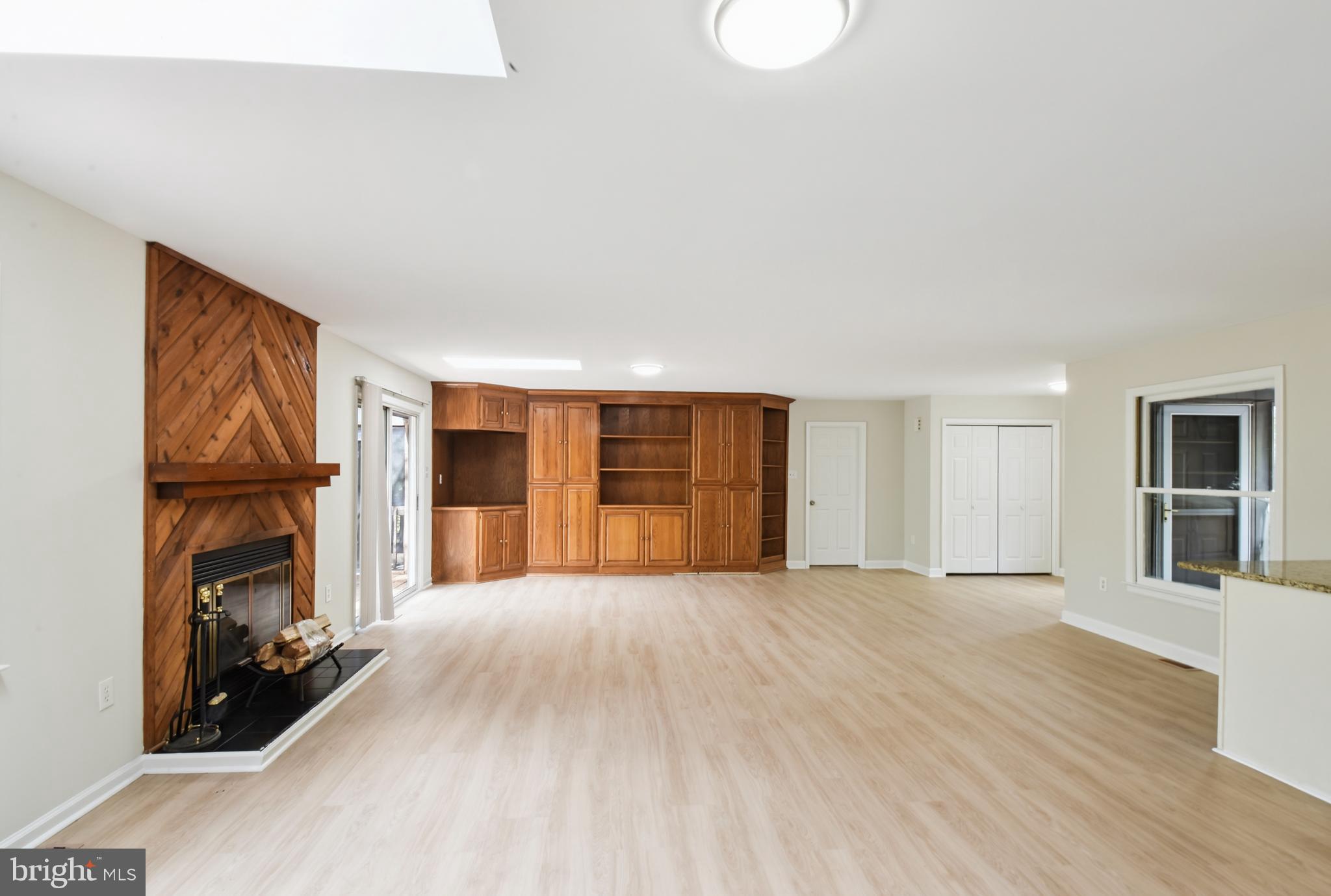 LAKE HOLIDAY ESTATES - Residential