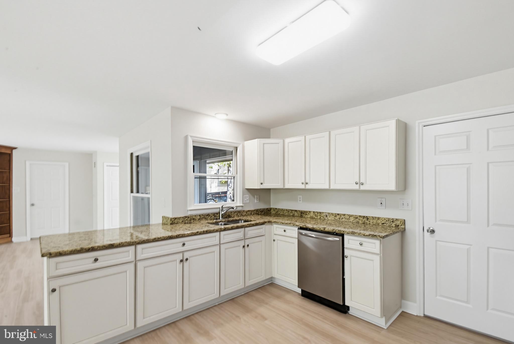 LAKE HOLIDAY ESTATES - Residential
