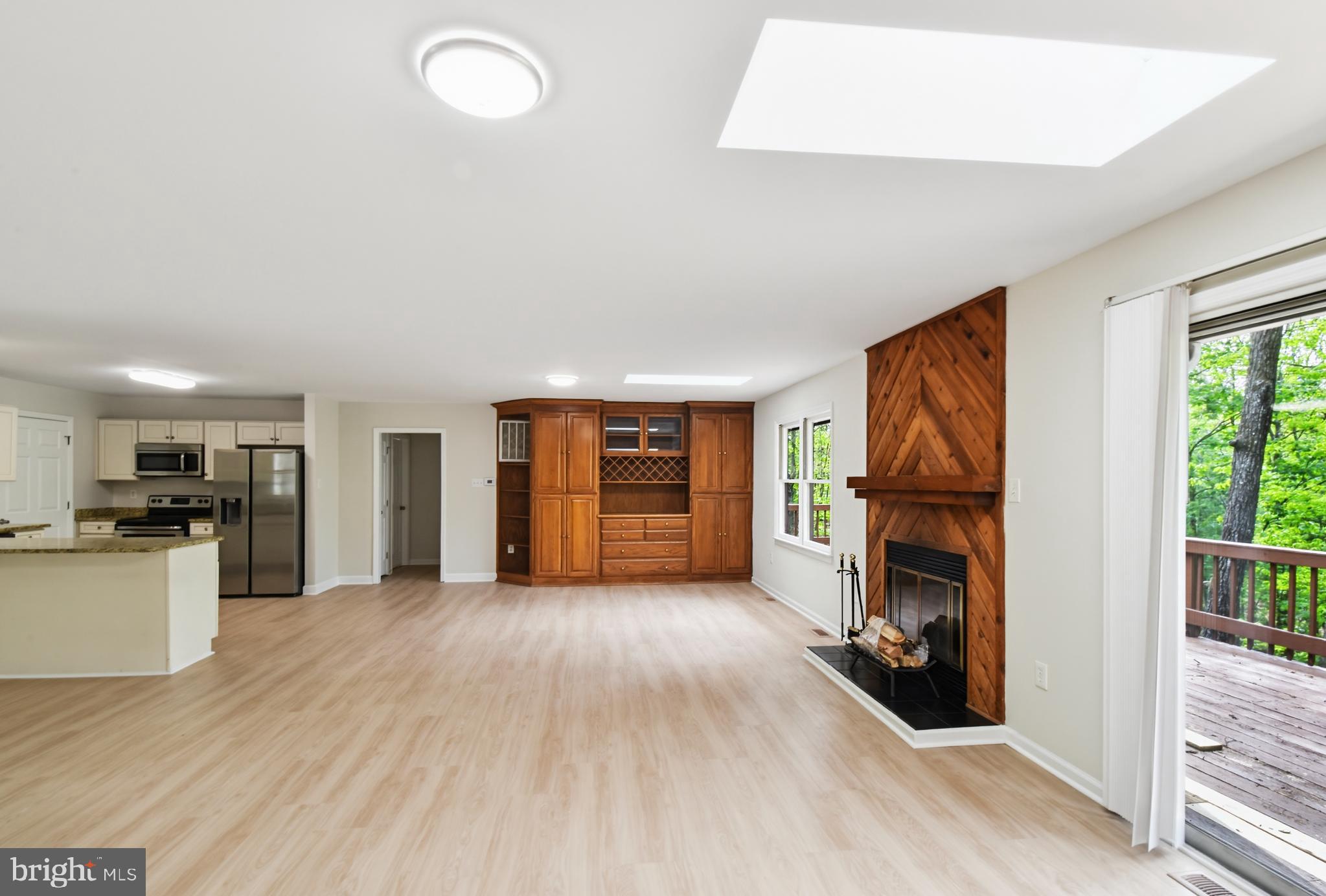 LAKE HOLIDAY ESTATES - Residential