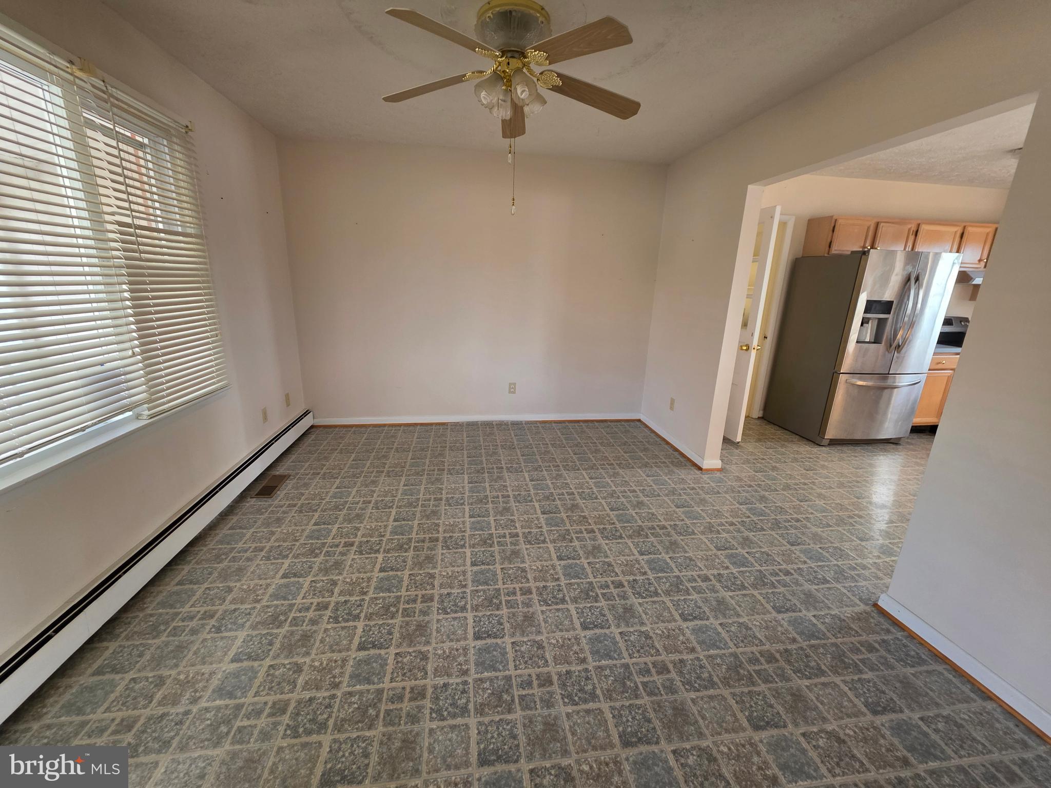 GOLDEN BEACH - Residential