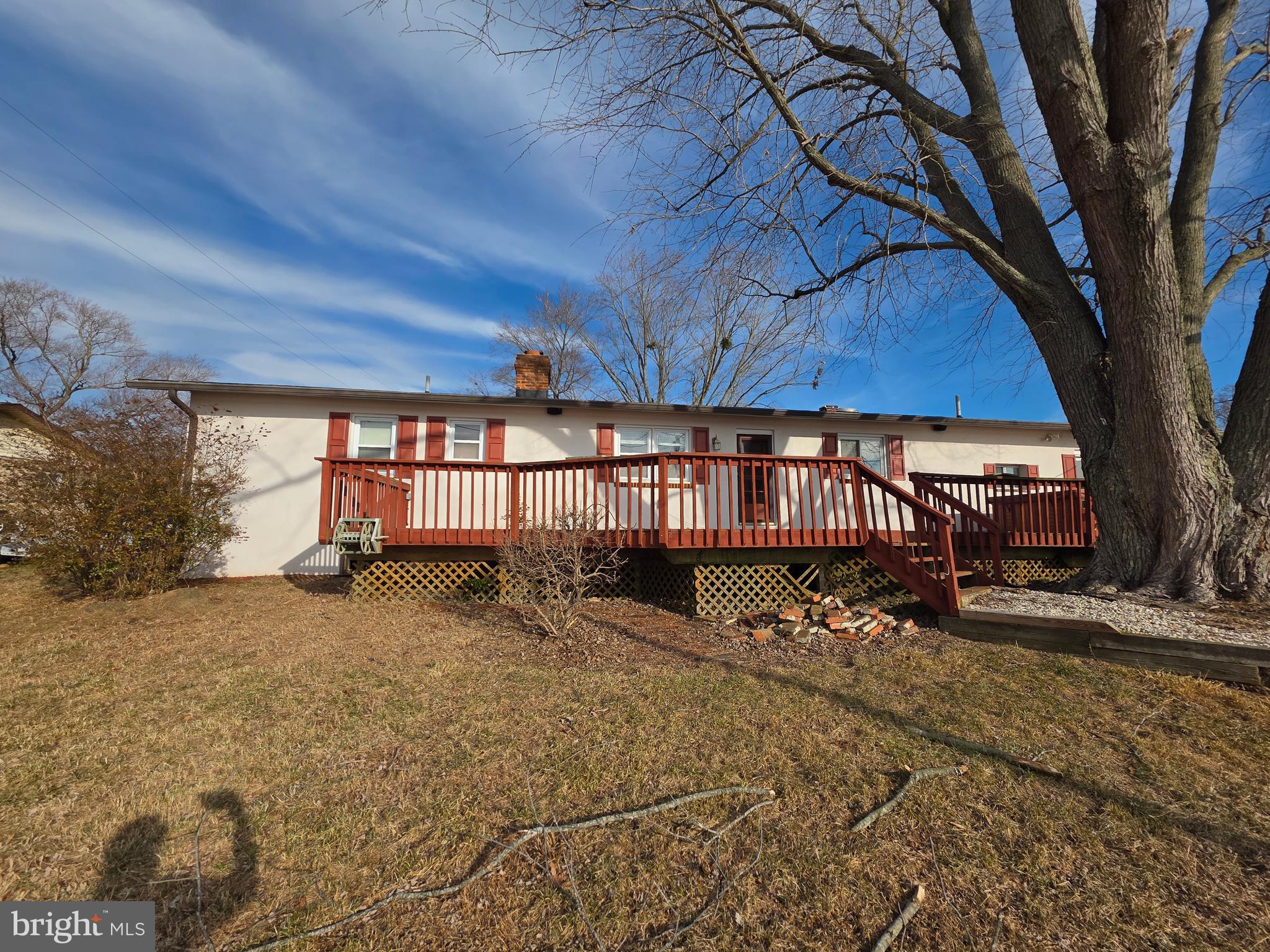 GOLDEN BEACH - Residential