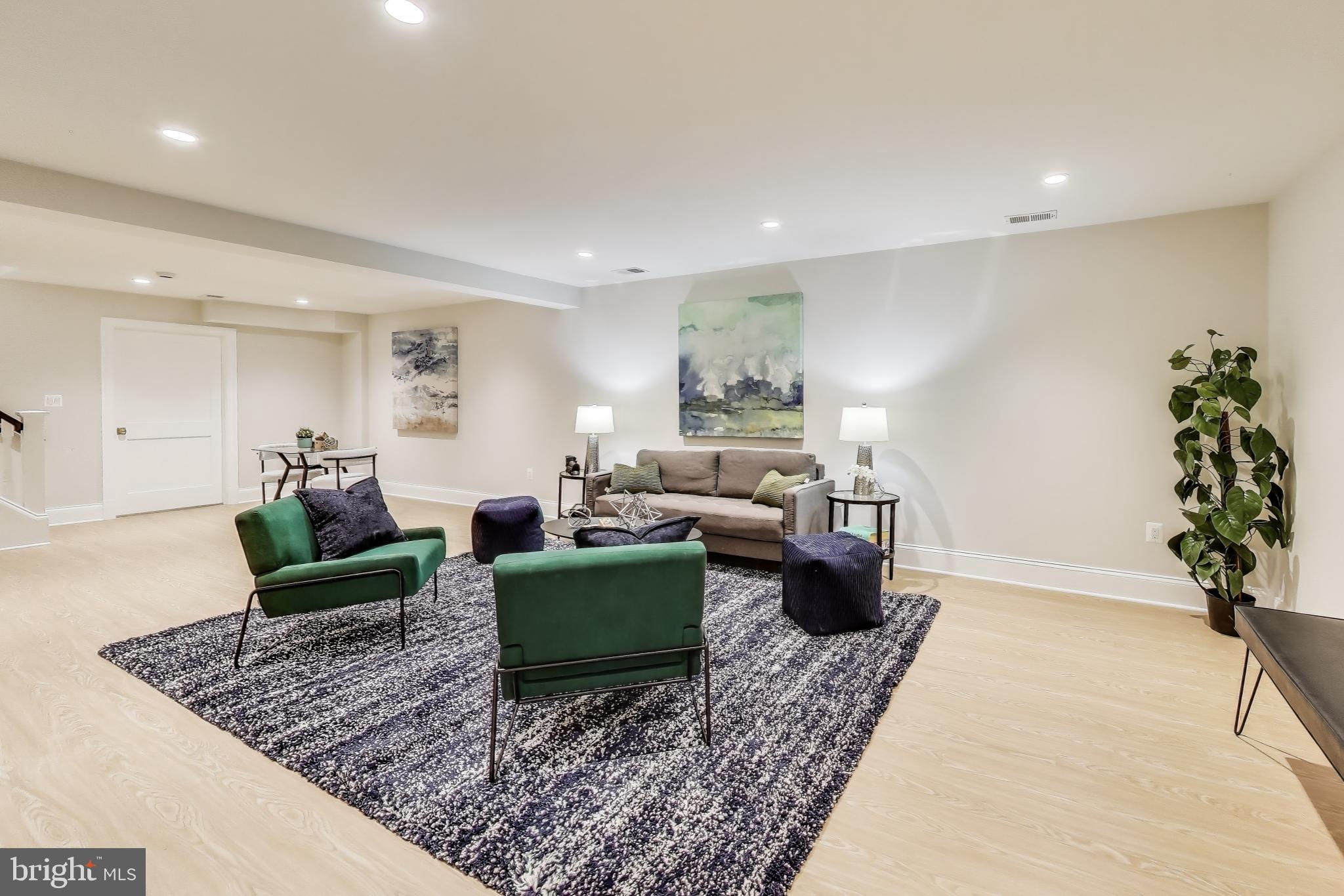 KENWOOD PARK - Residential