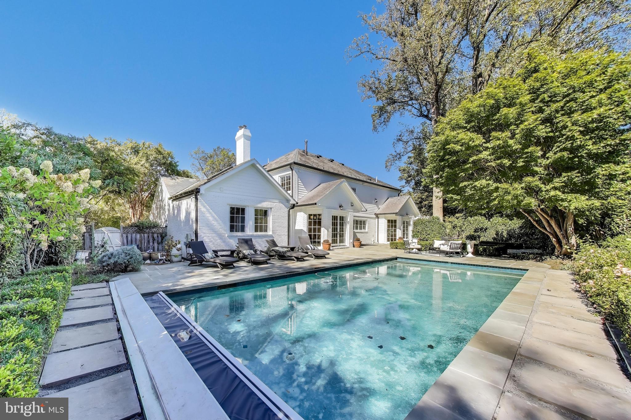 KENWOOD PARK - Residential