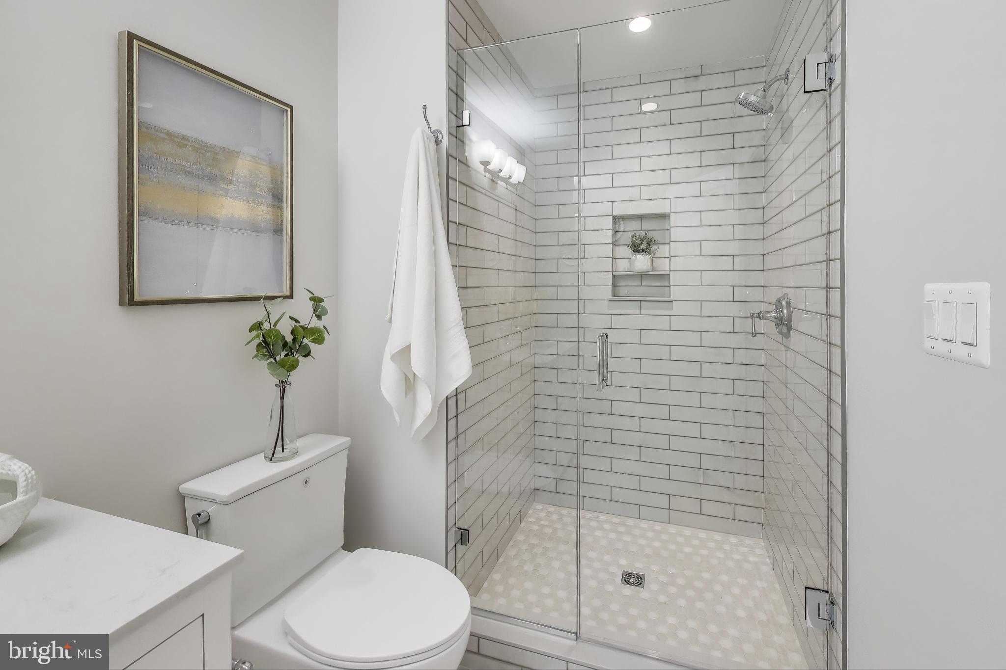 KENWOOD PARK - Residential