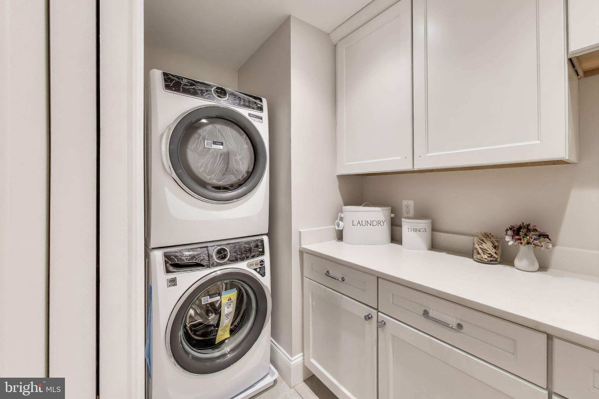 KENWOOD PARK - Residential