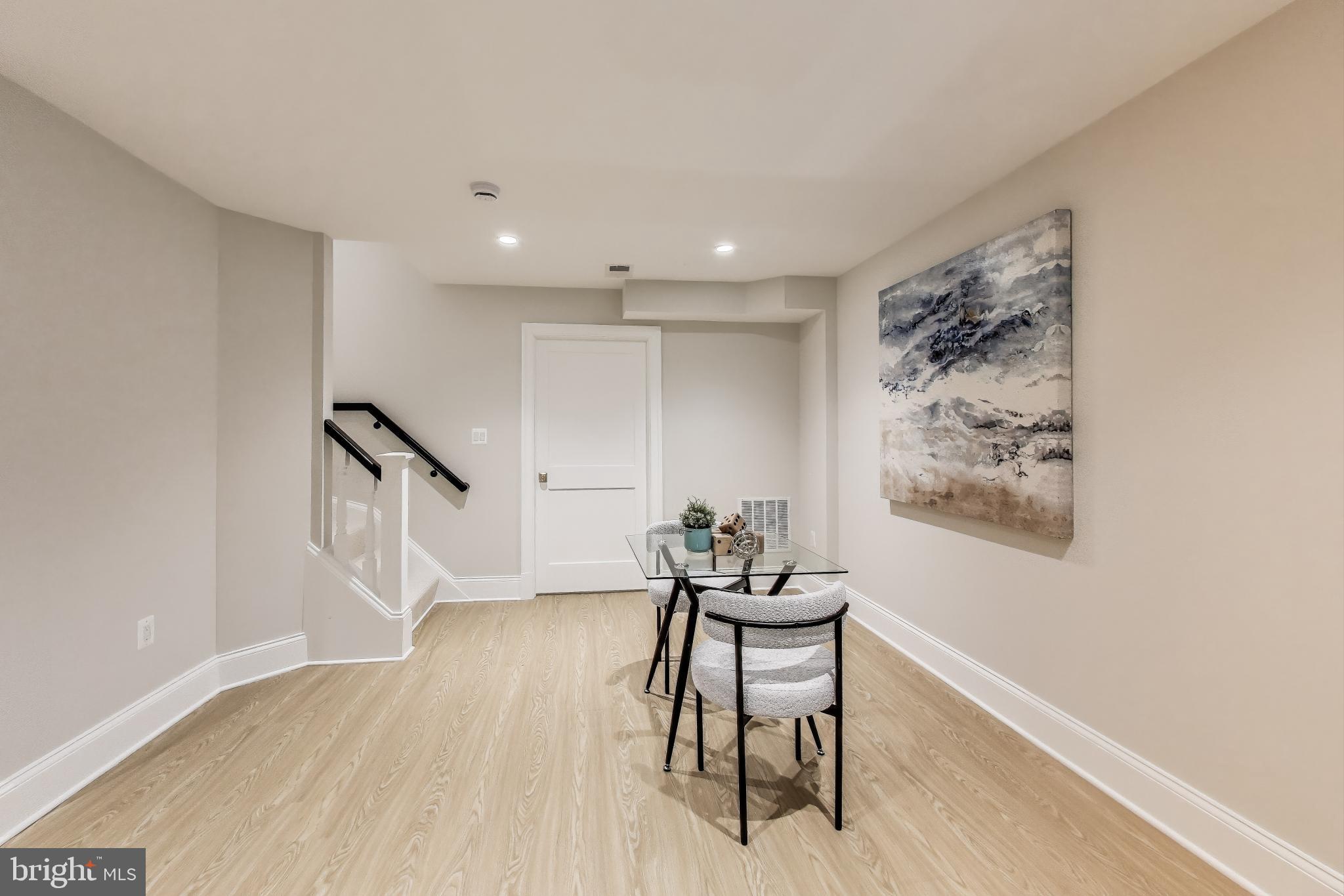 KENWOOD PARK - Residential