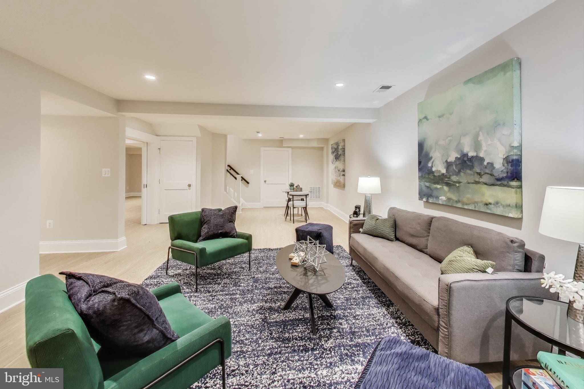 KENWOOD PARK - Residential