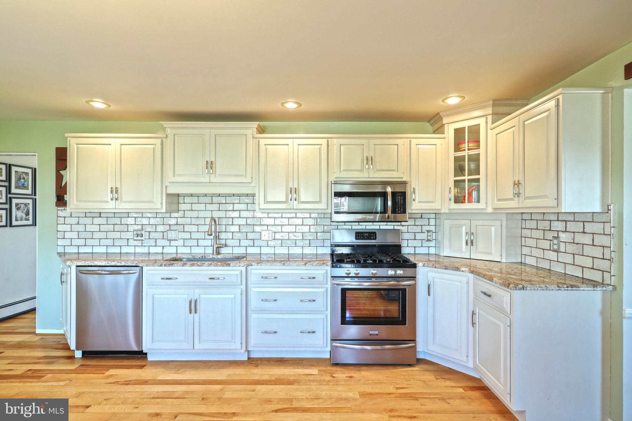 YORK TWP - Residential