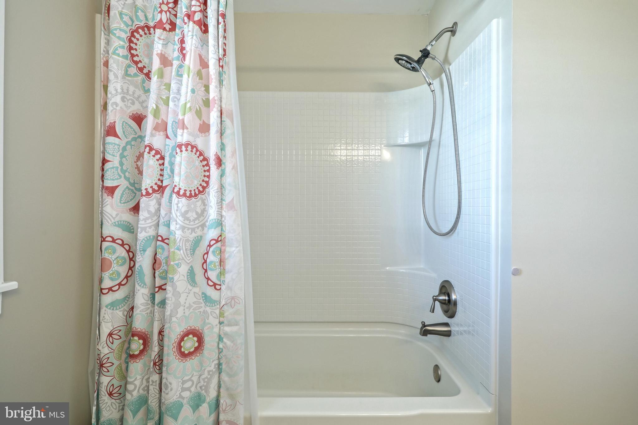 YORK TWP - Residential