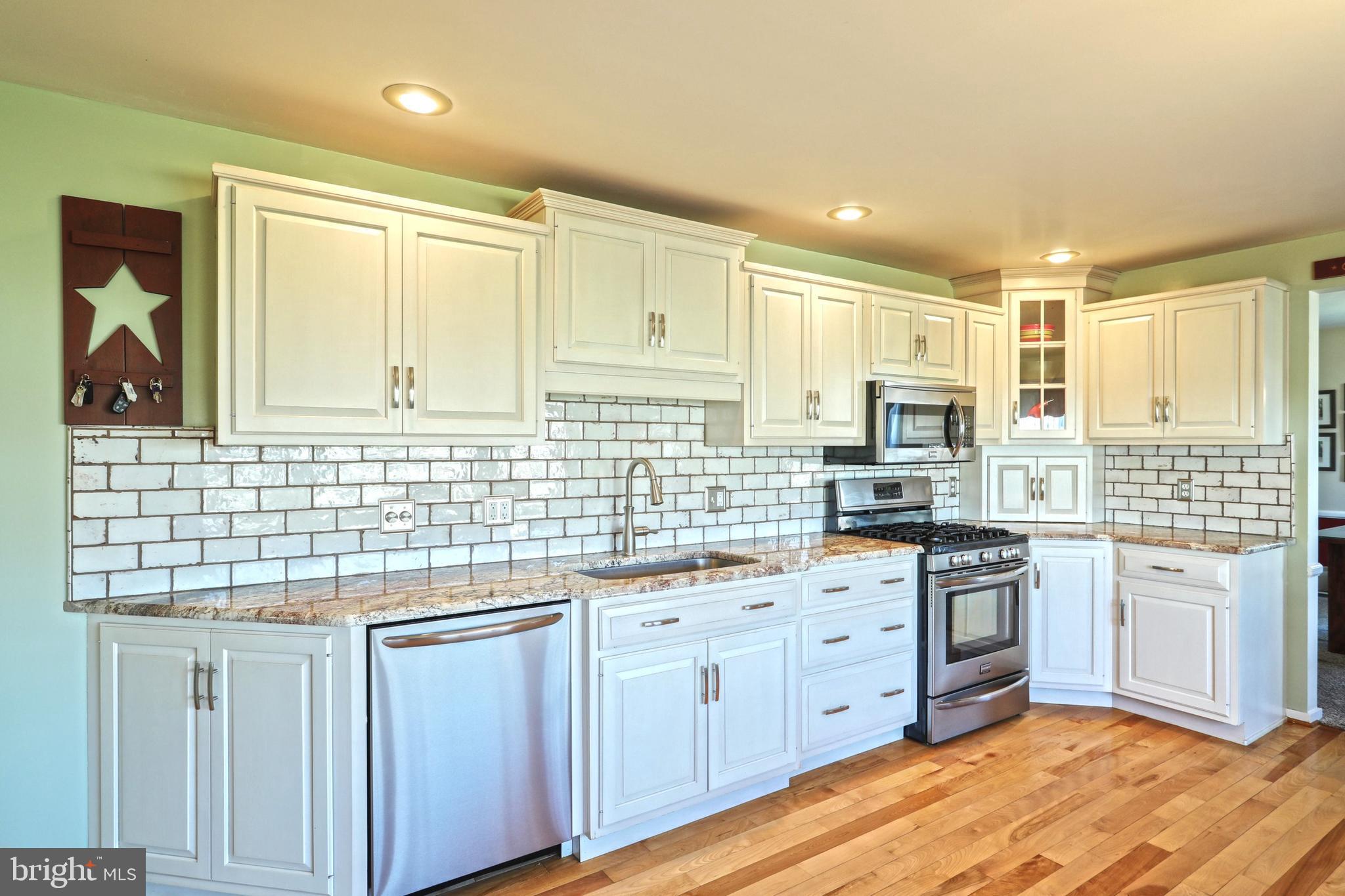 YORK TWP - Residential