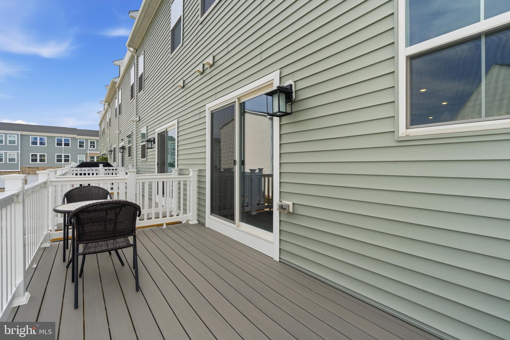 RIVER POINTE - Residential