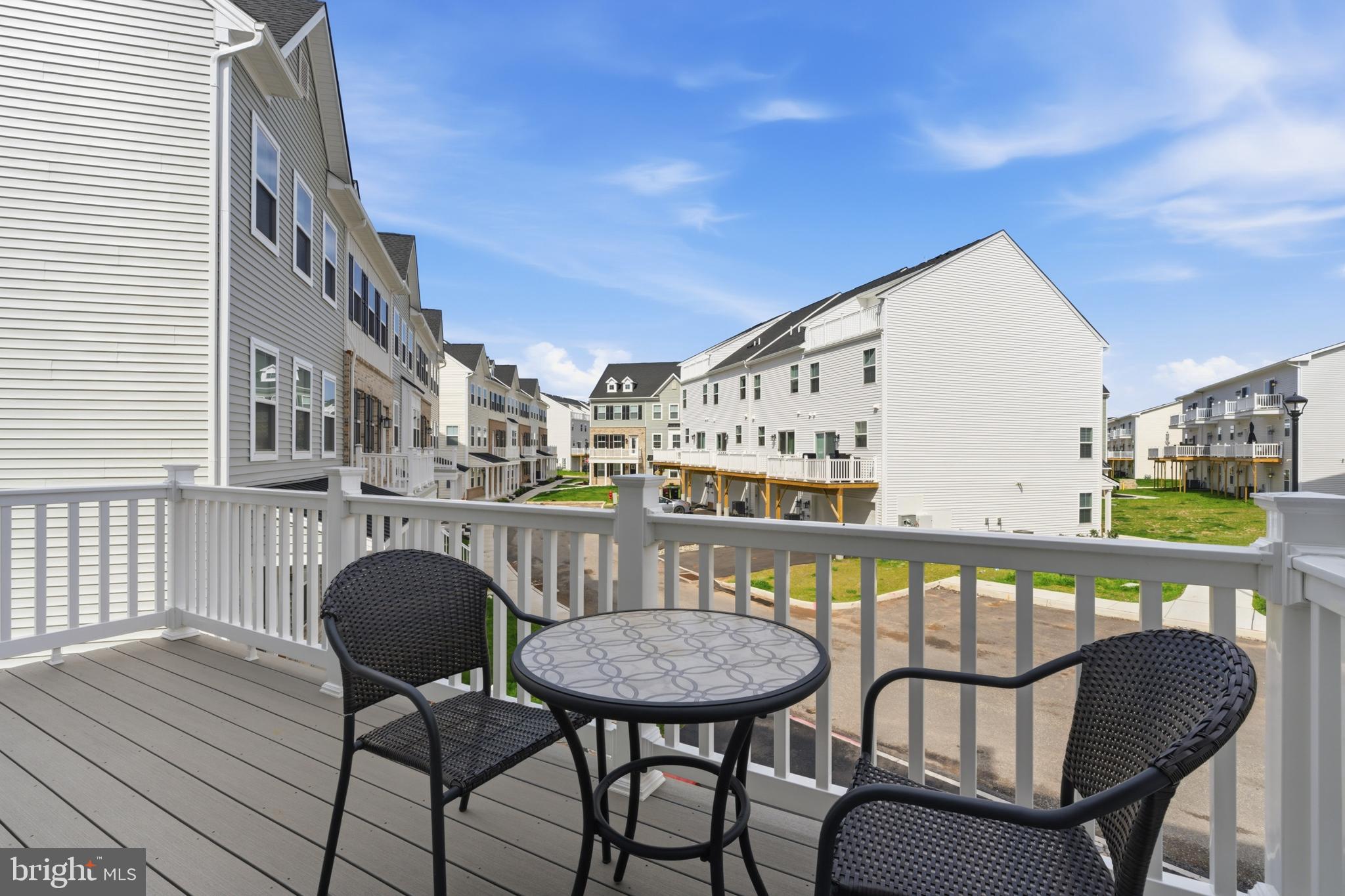 RIVER POINTE - Residential