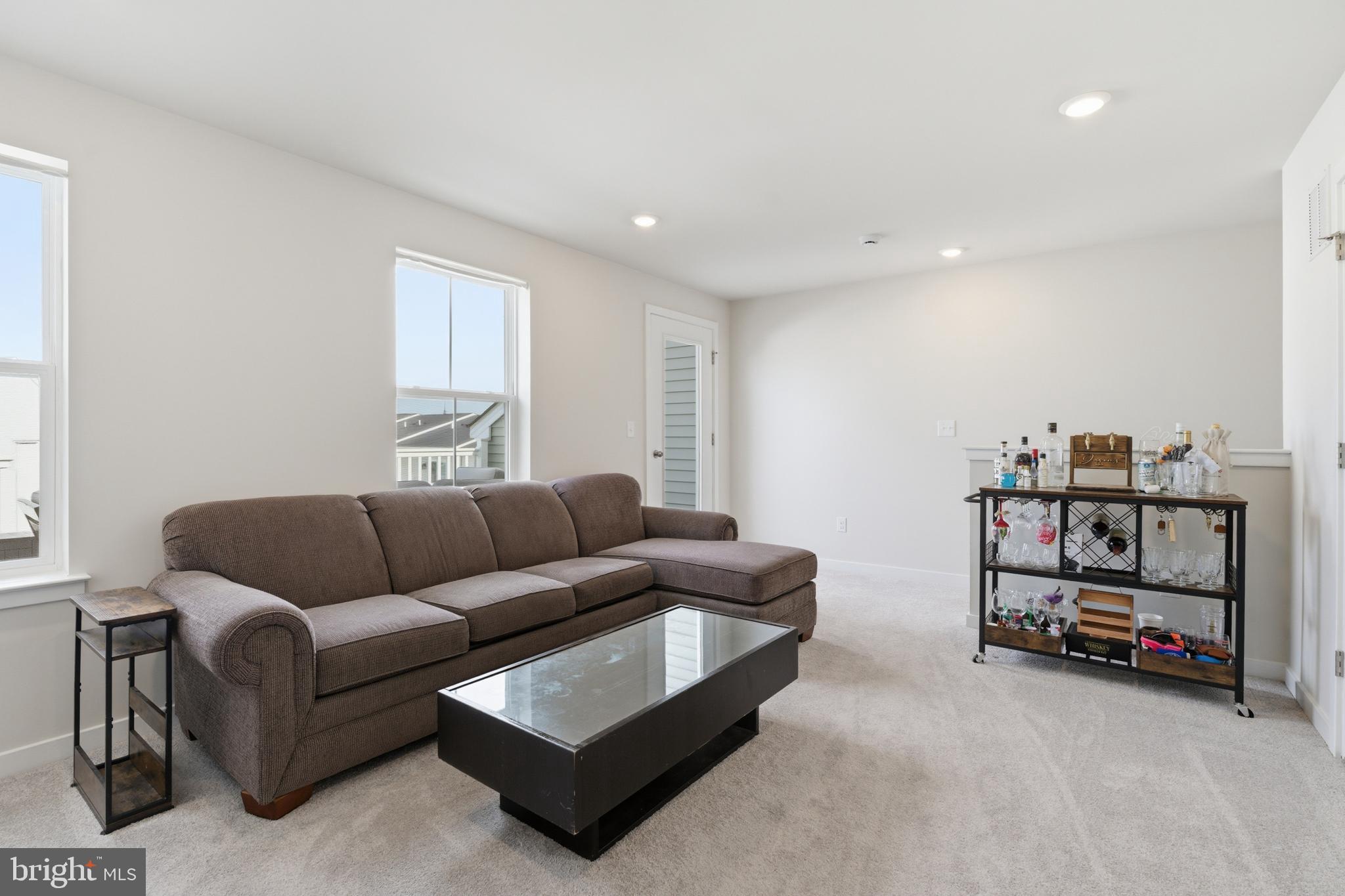 RIVER POINTE - Residential