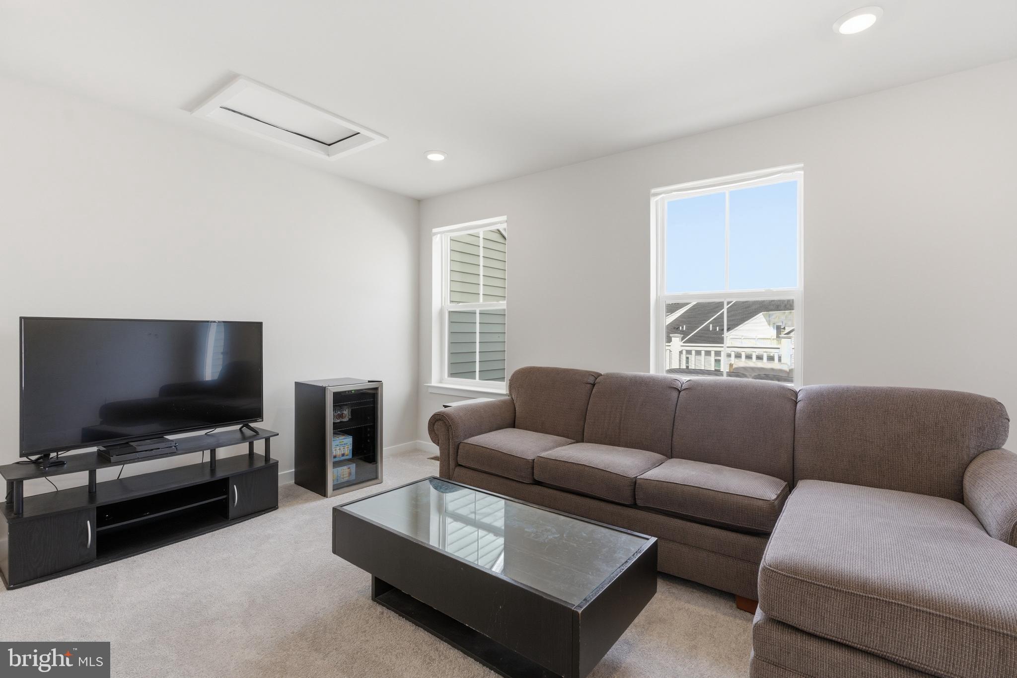 RIVER POINTE - Residential