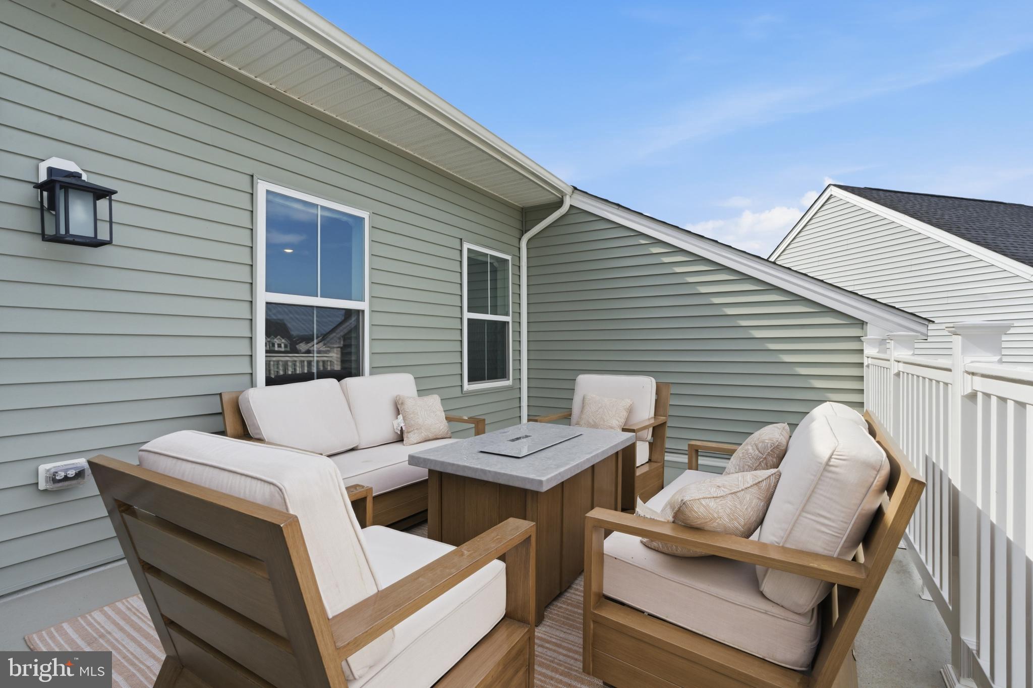 RIVER POINTE - Residential