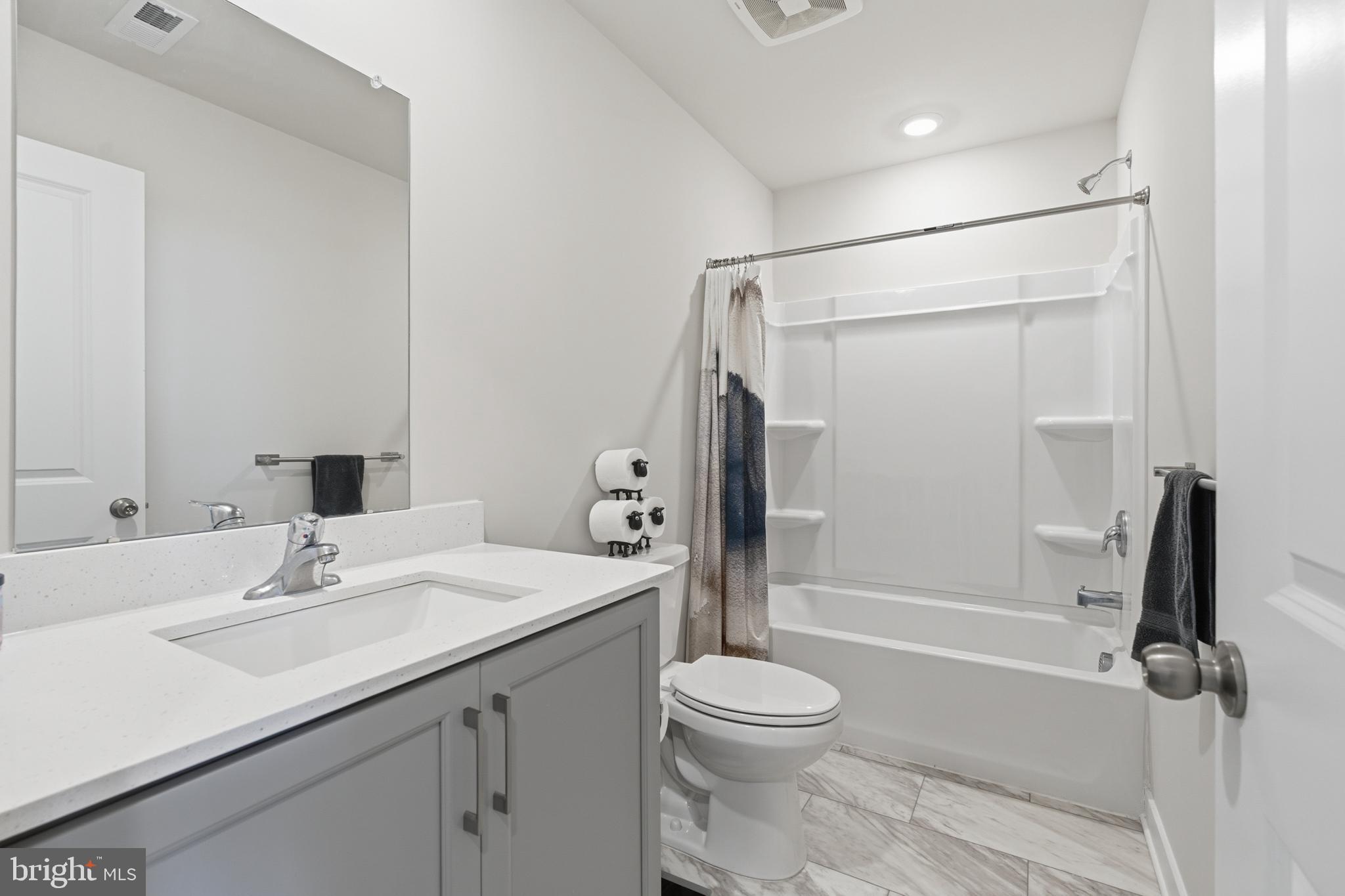 RIVER POINTE - Residential