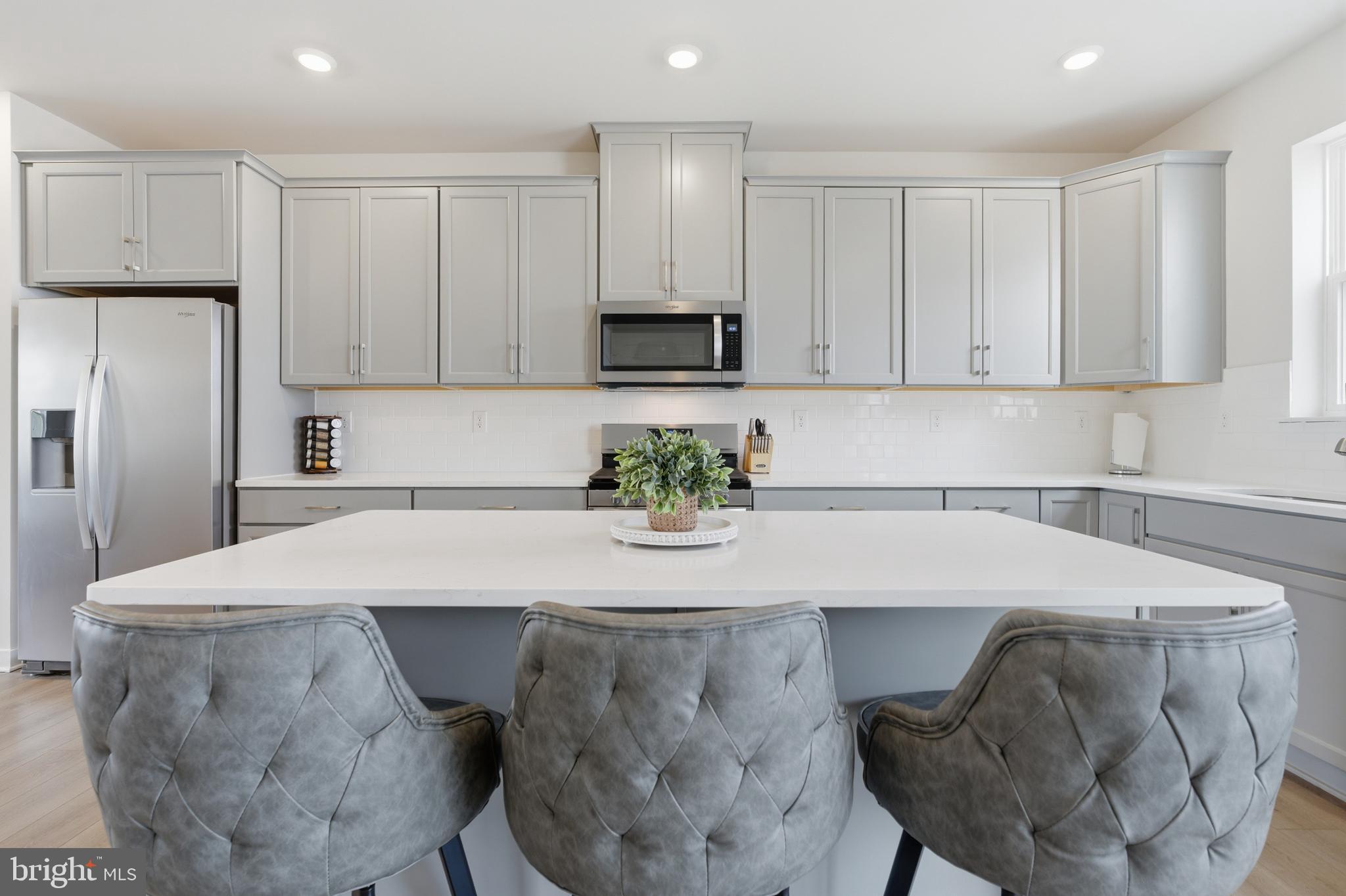 RIVER POINTE - Residential