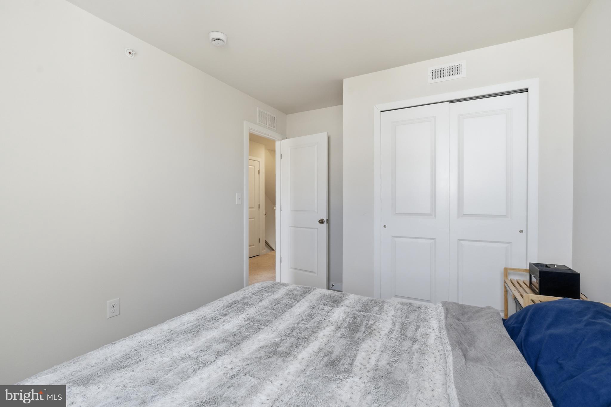 RIVER POINTE - Residential