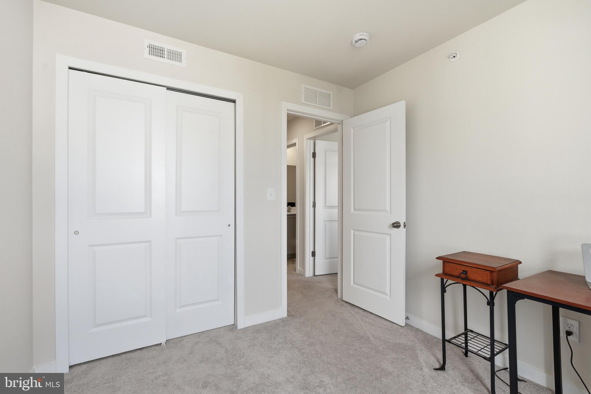 RIVER POINTE - Residential