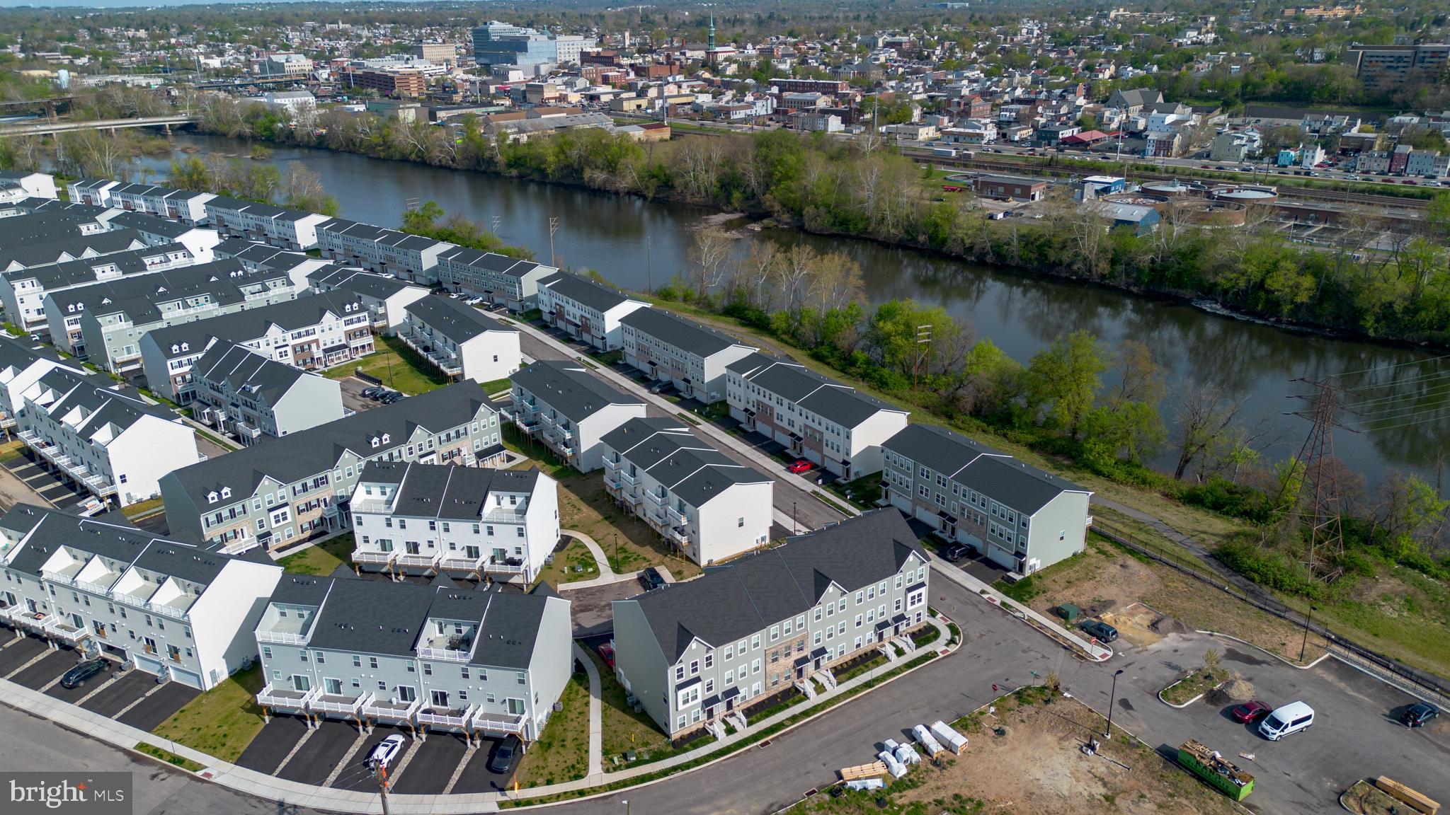 RIVER POINTE - Residential