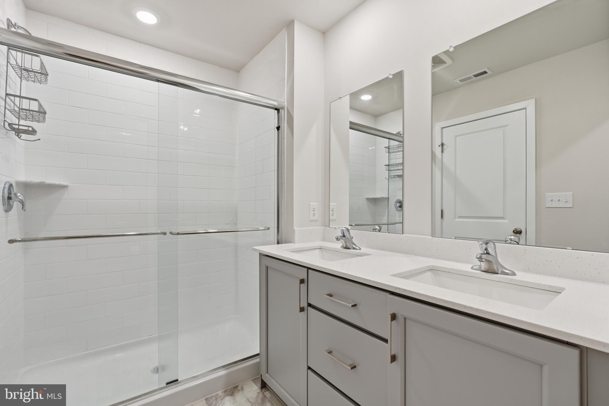 RIVER POINTE - Residential