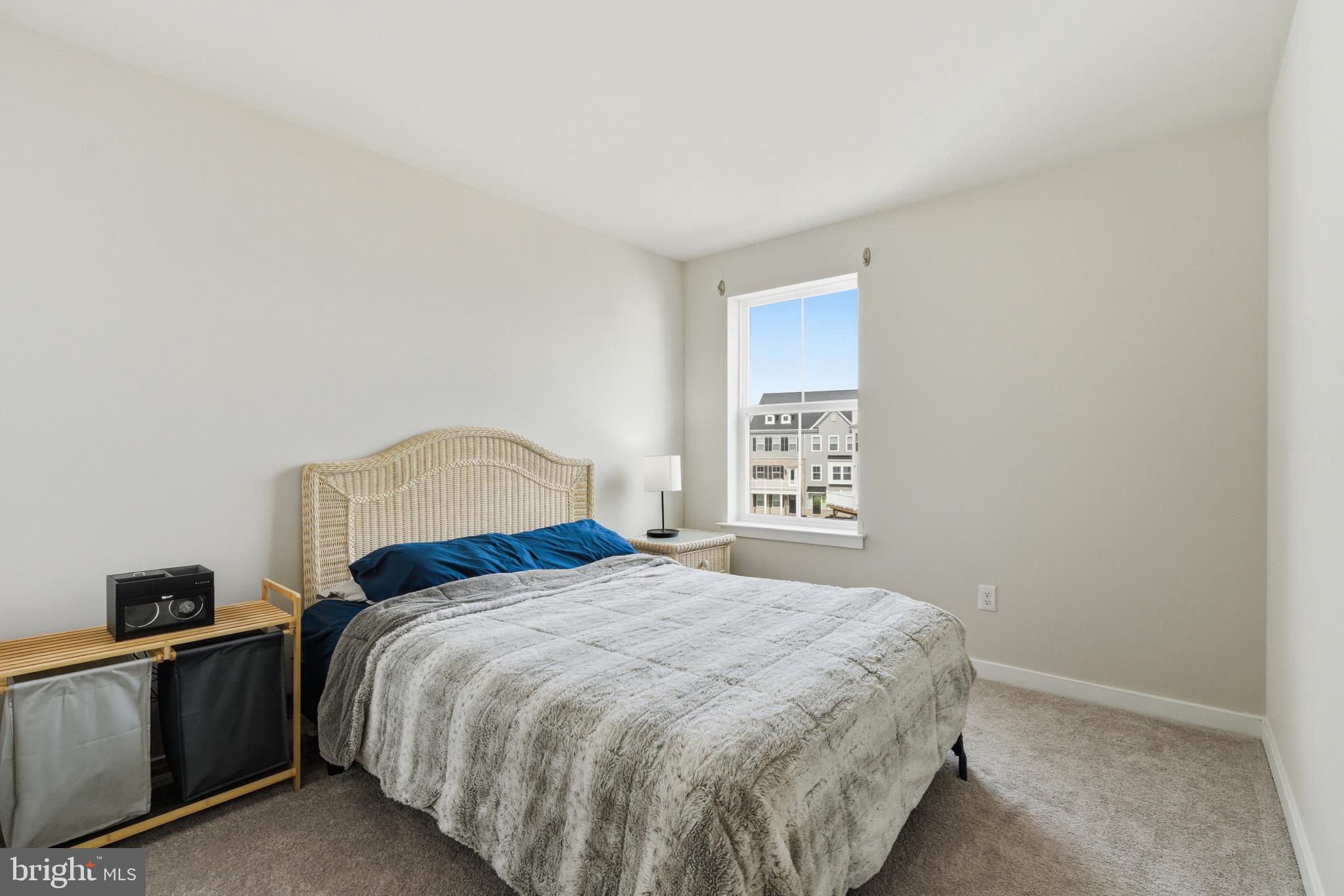 RIVER POINTE - Residential