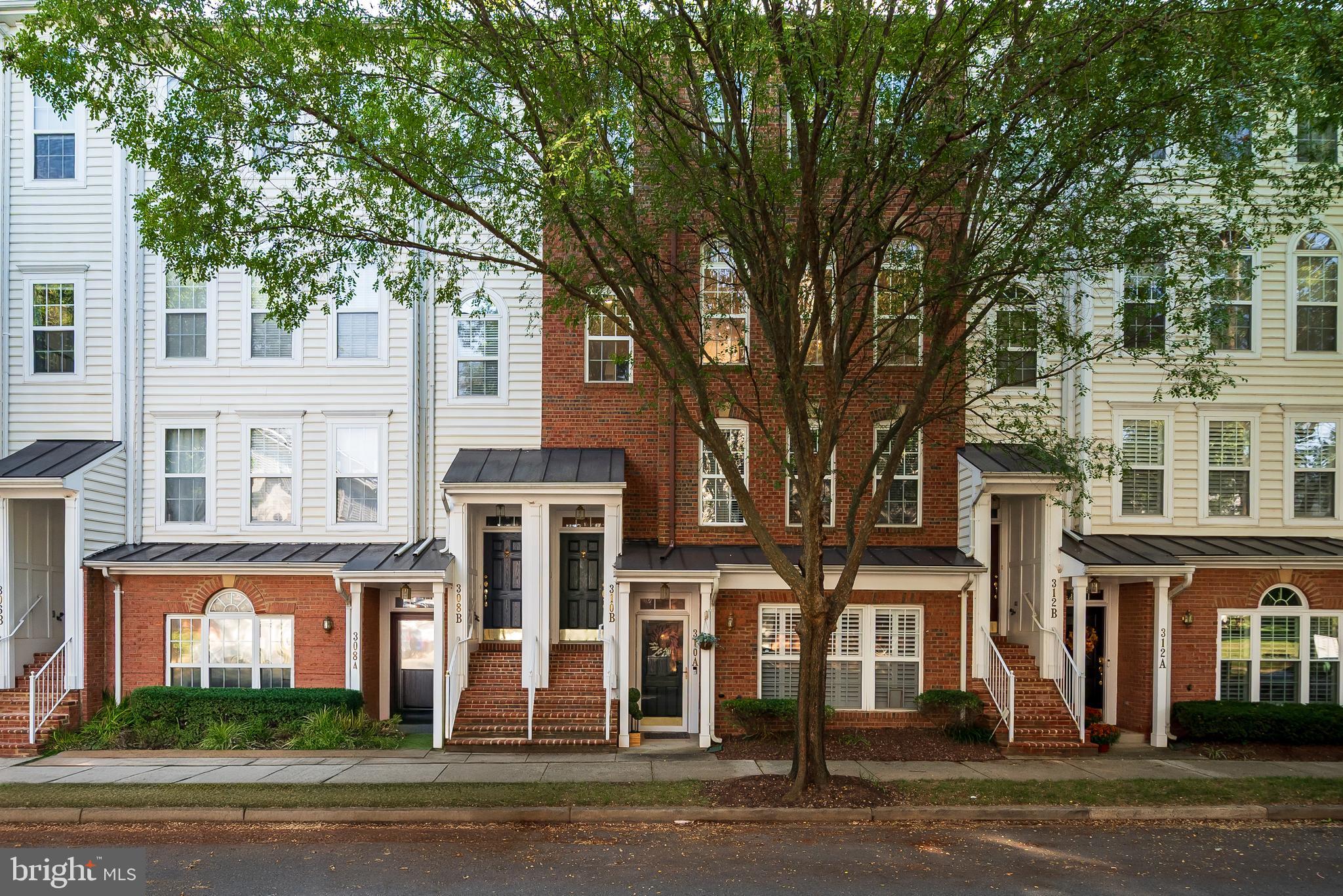 LAKELANDS - Residential Lease