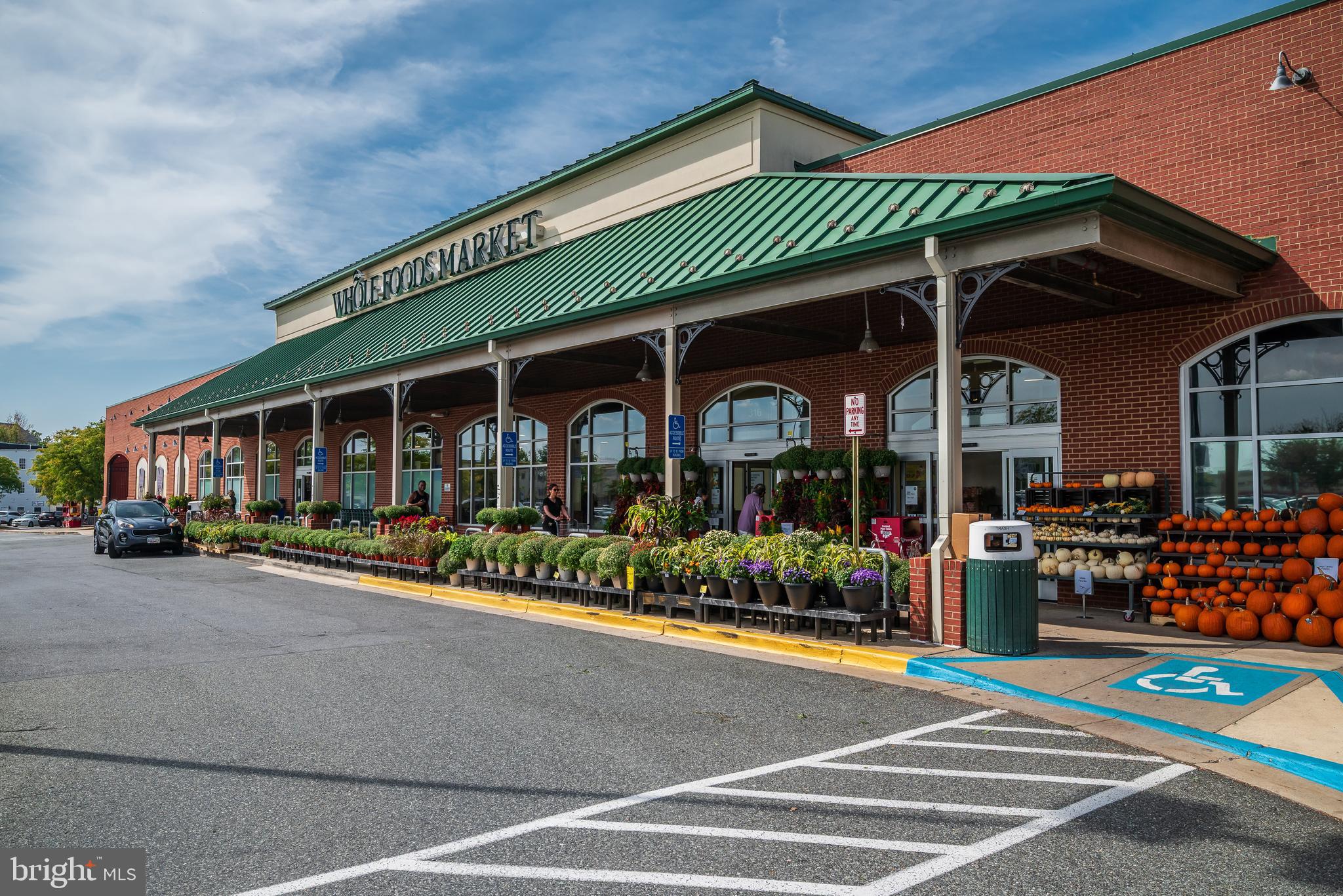 LAKELANDS - Residential Lease