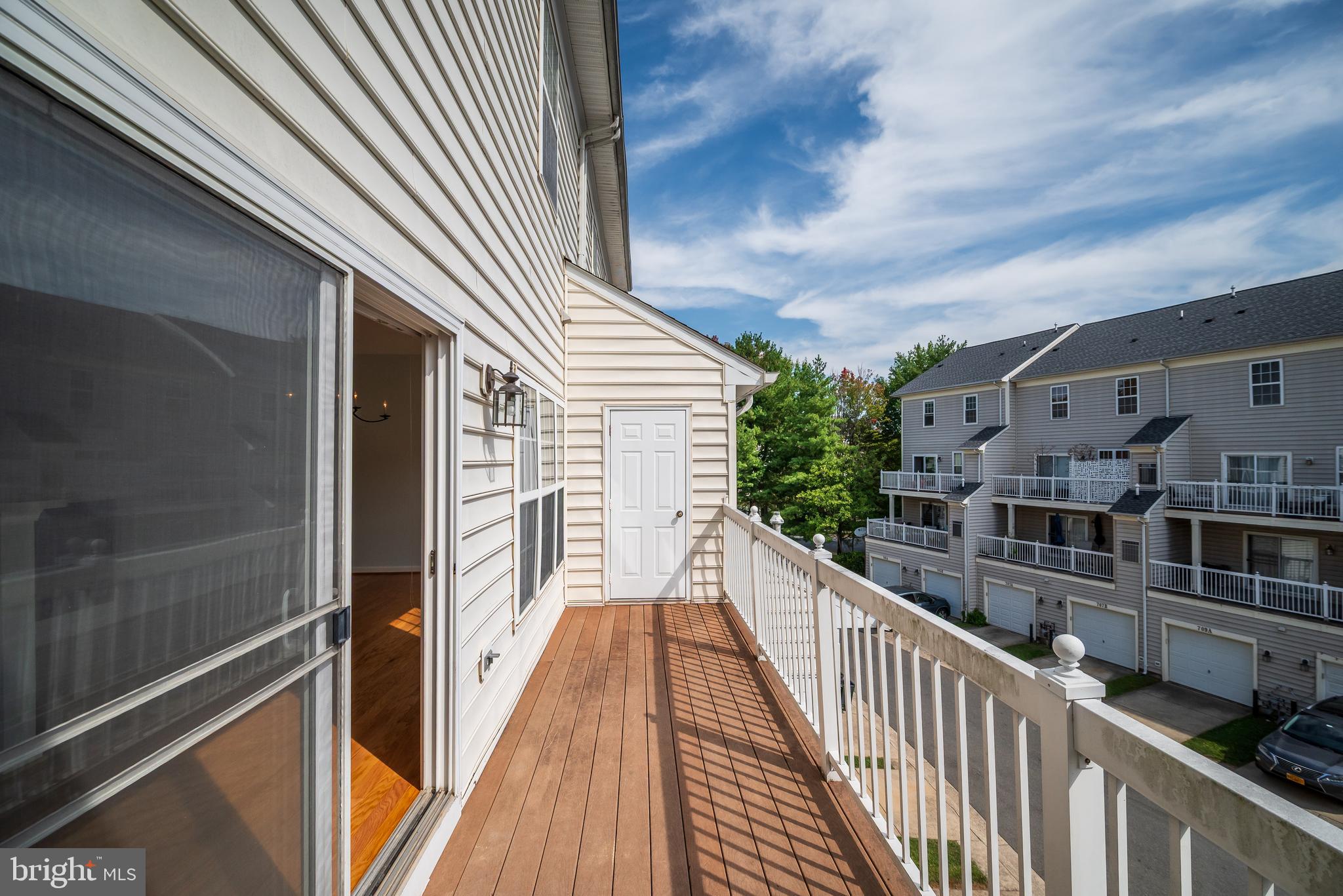 LAKELANDS - Residential Lease