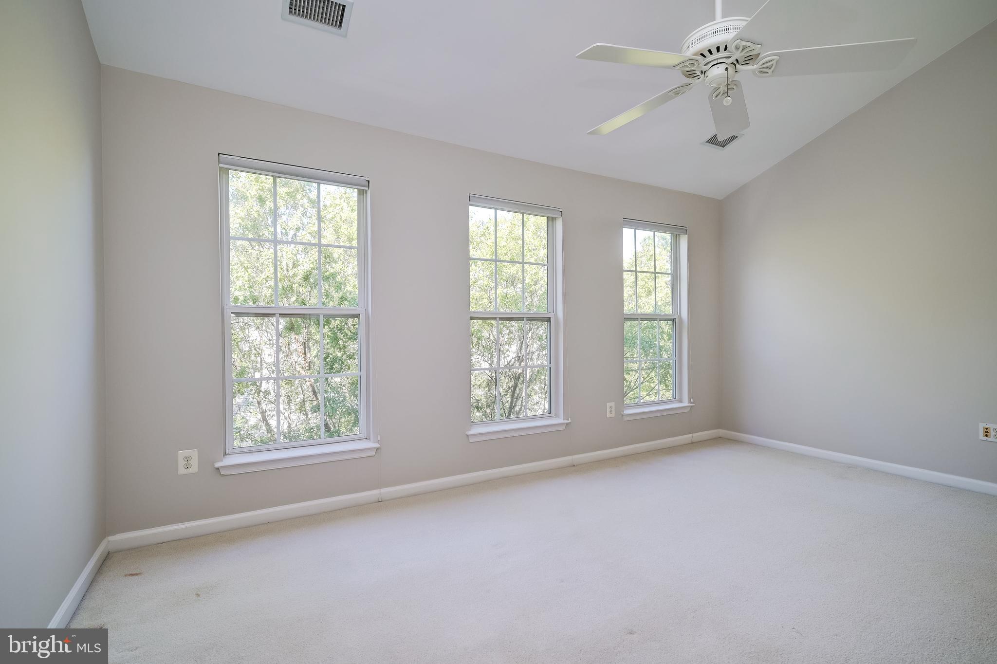 LAKELANDS - Residential Lease