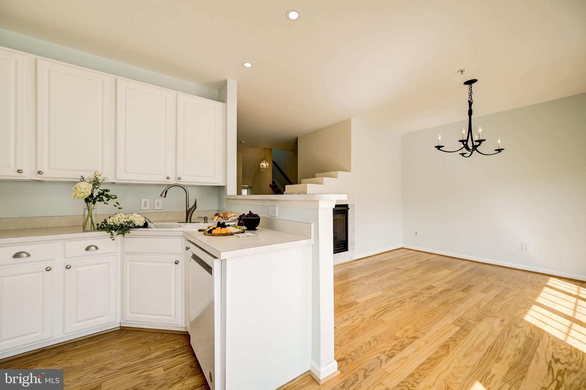 LAKELANDS - Residential Lease