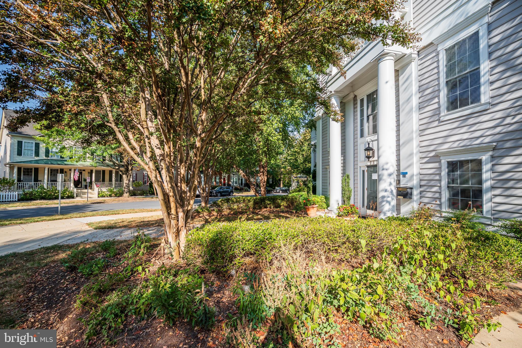 LAKELANDS - Residential Lease