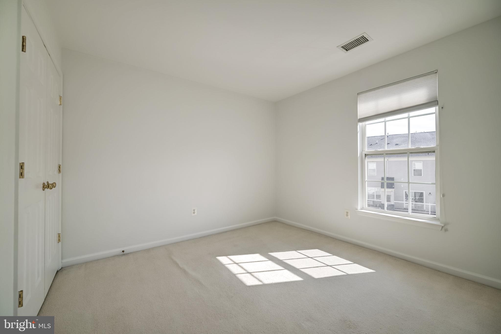 LAKELANDS - Residential Lease