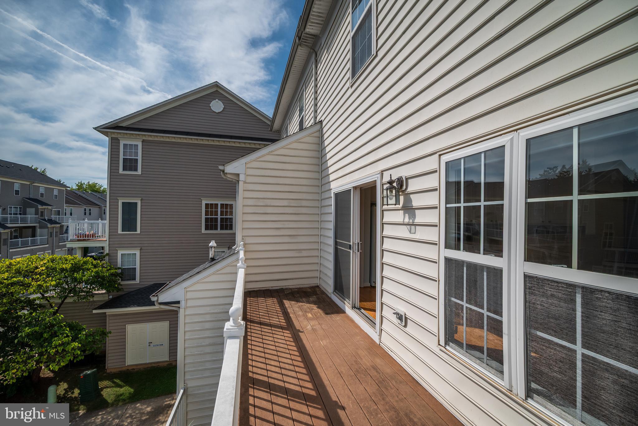 LAKELANDS - Residential Lease