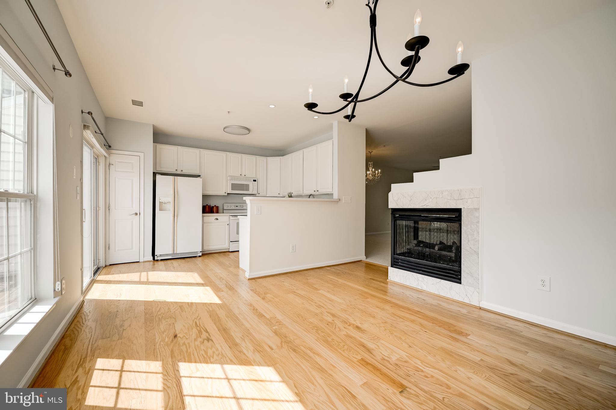 LAKELANDS - Residential Lease