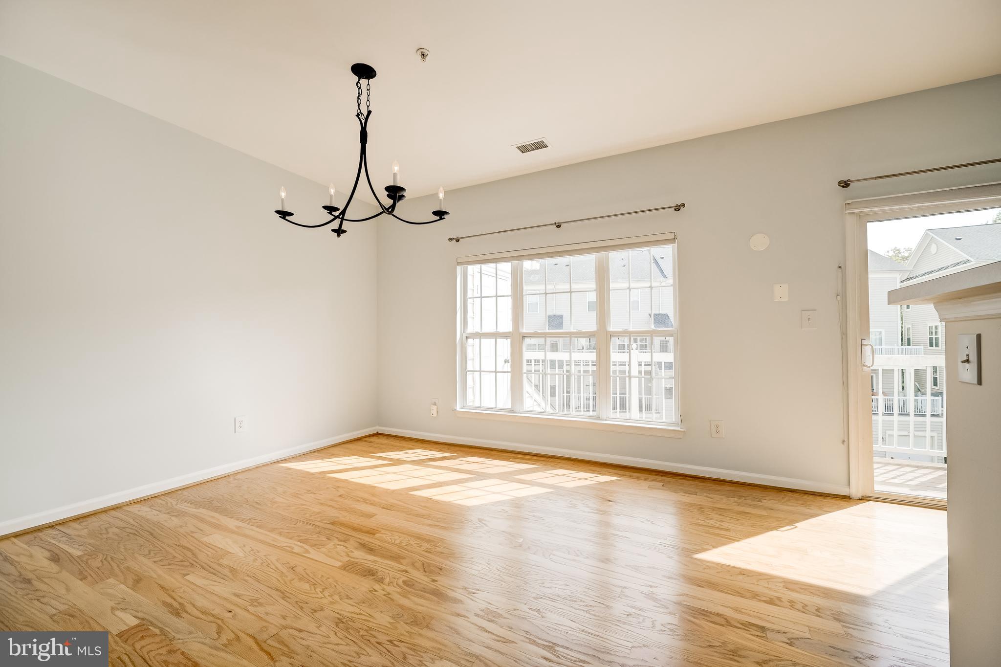 LAKELANDS - Residential Lease