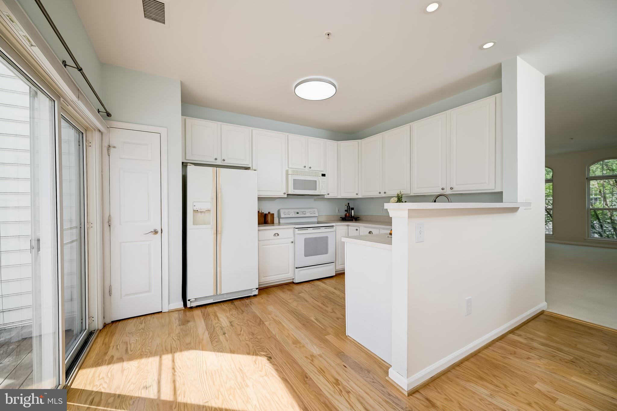 LAKELANDS - Residential Lease