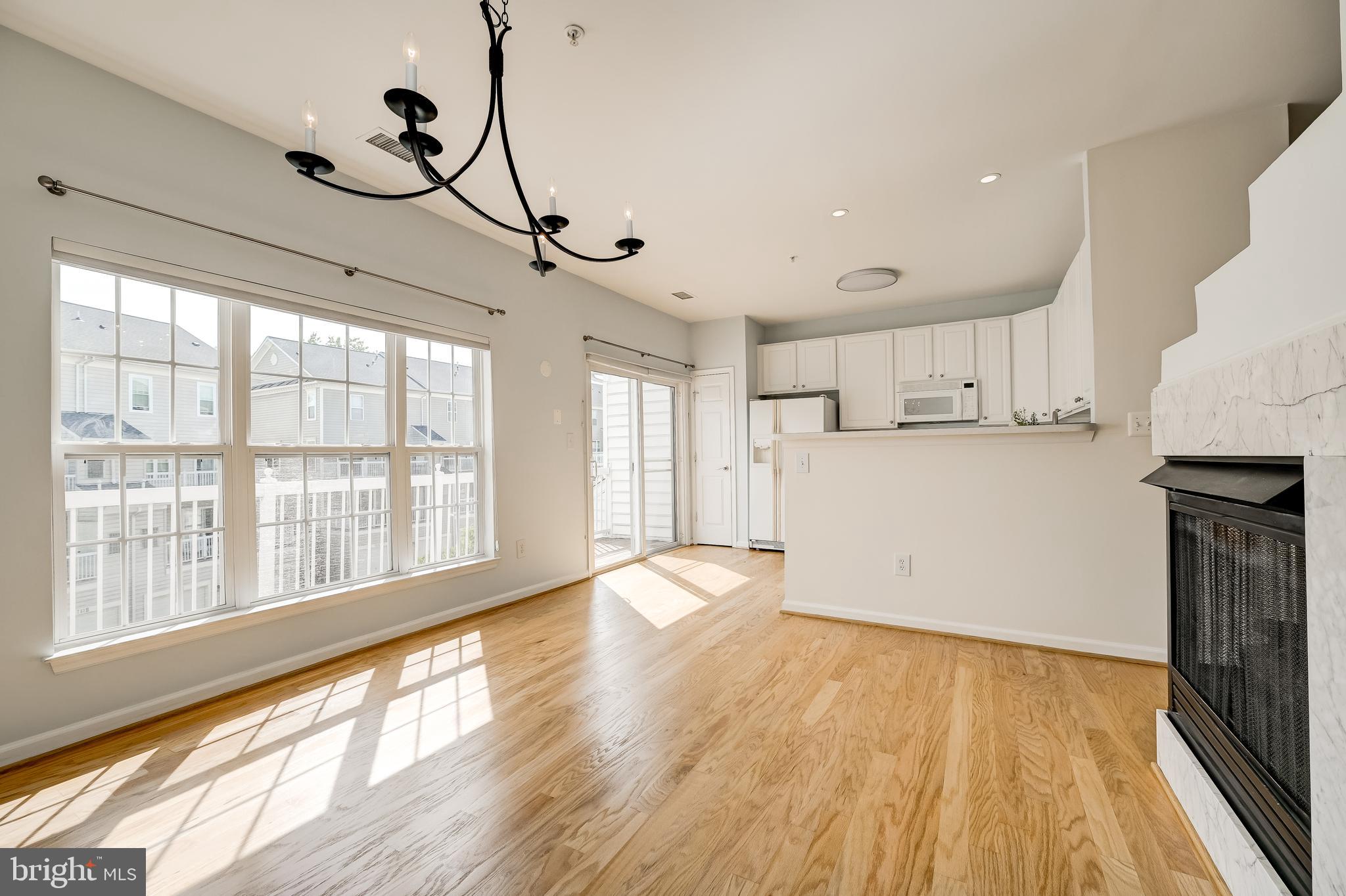 LAKELANDS - Residential Lease