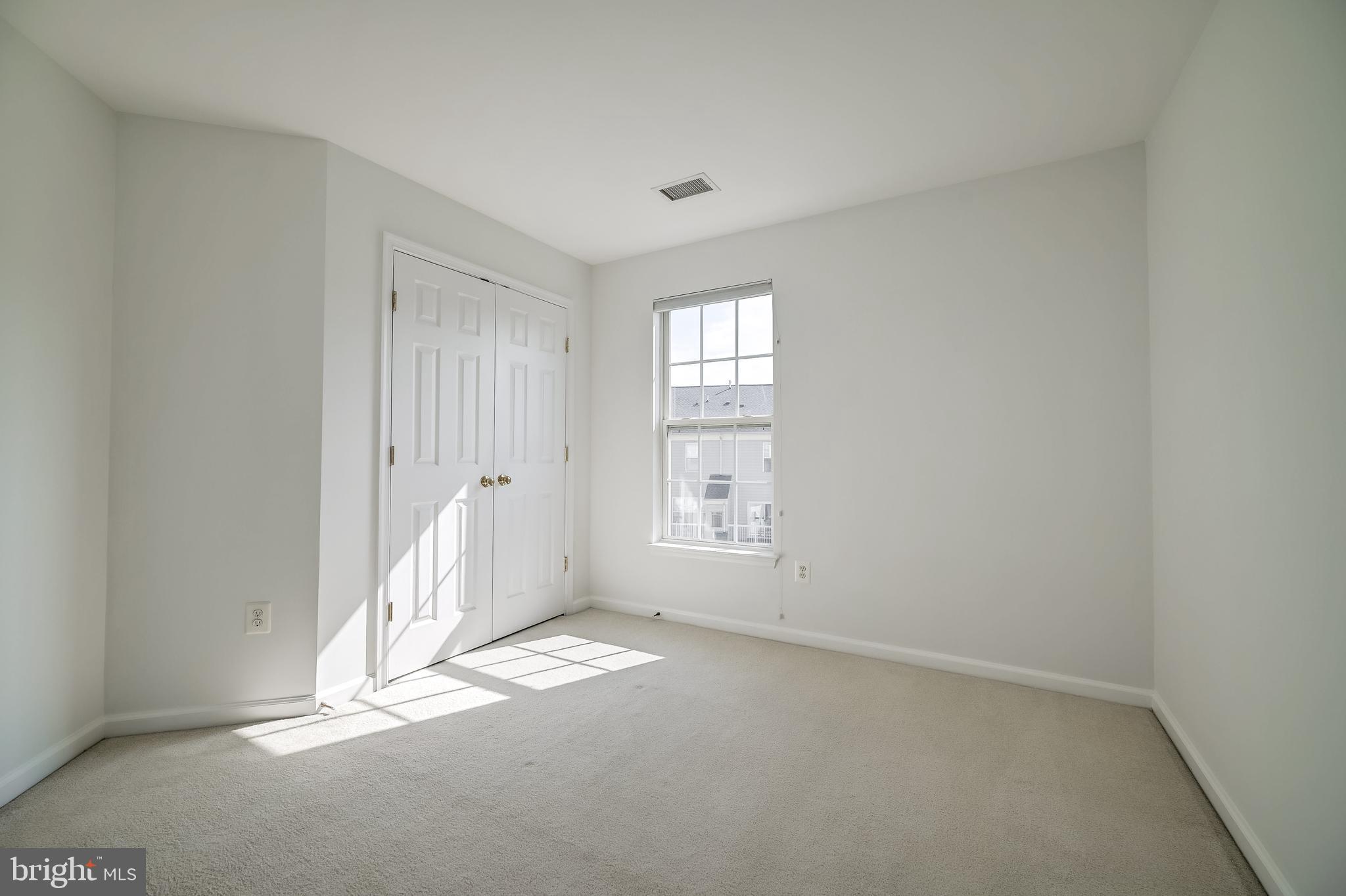 LAKELANDS - Residential Lease