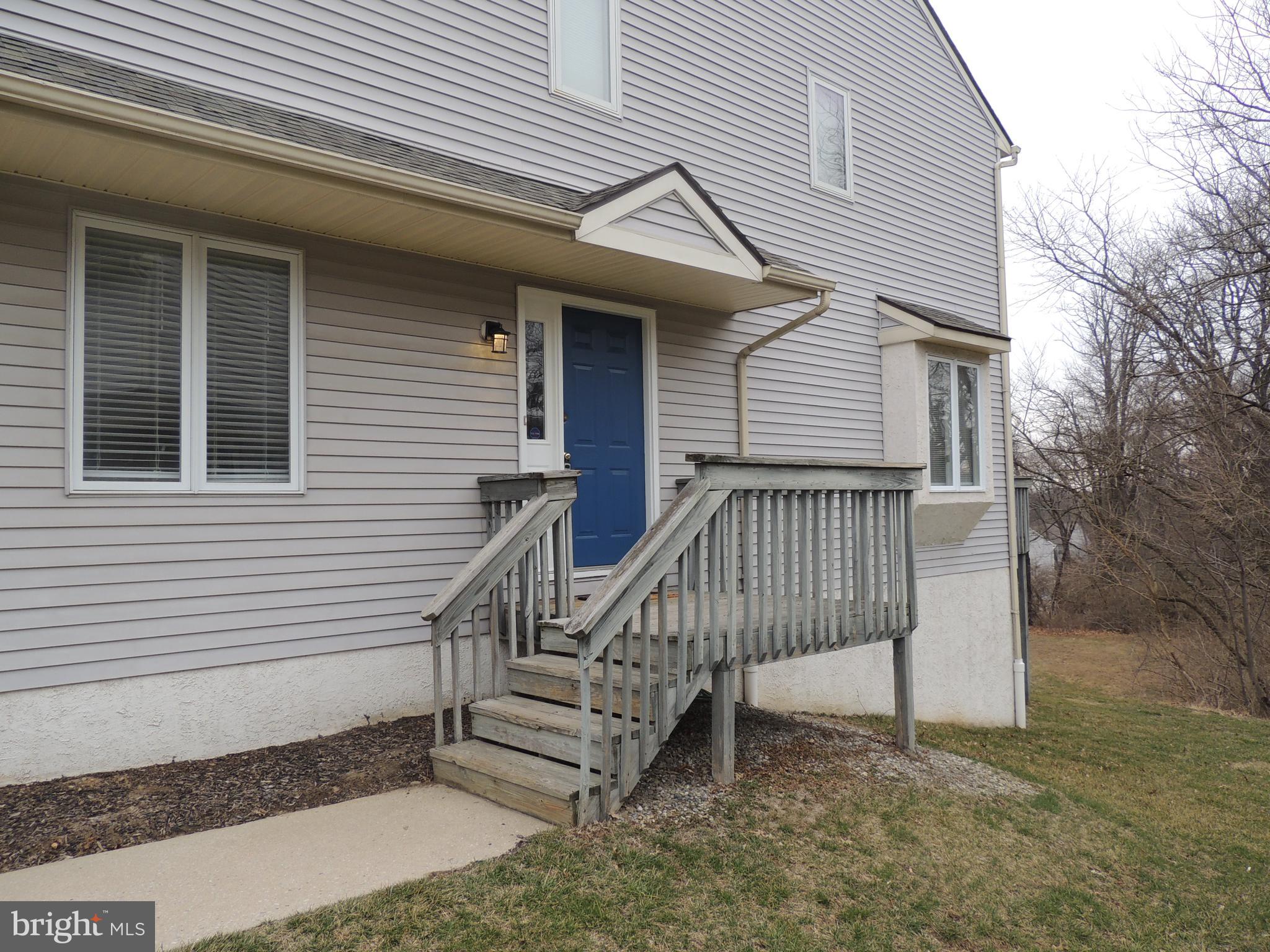 404 PINEBROOKE CIRCLE 404