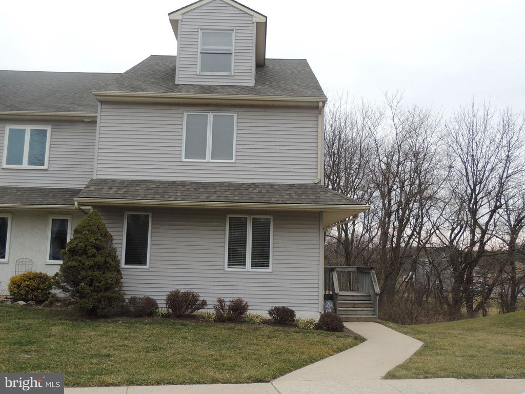 Photo of 404 Pinebrooke Circle #404, DOWNINGTOWN, PA 19335 (MLS # PACT2116870)