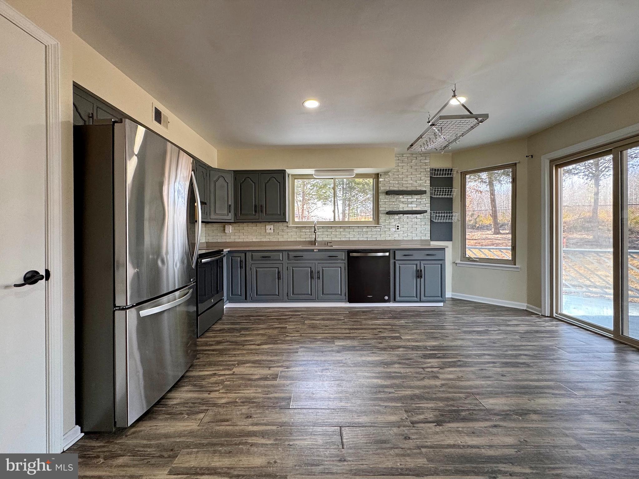 CLARKS RUN - Residential Lease