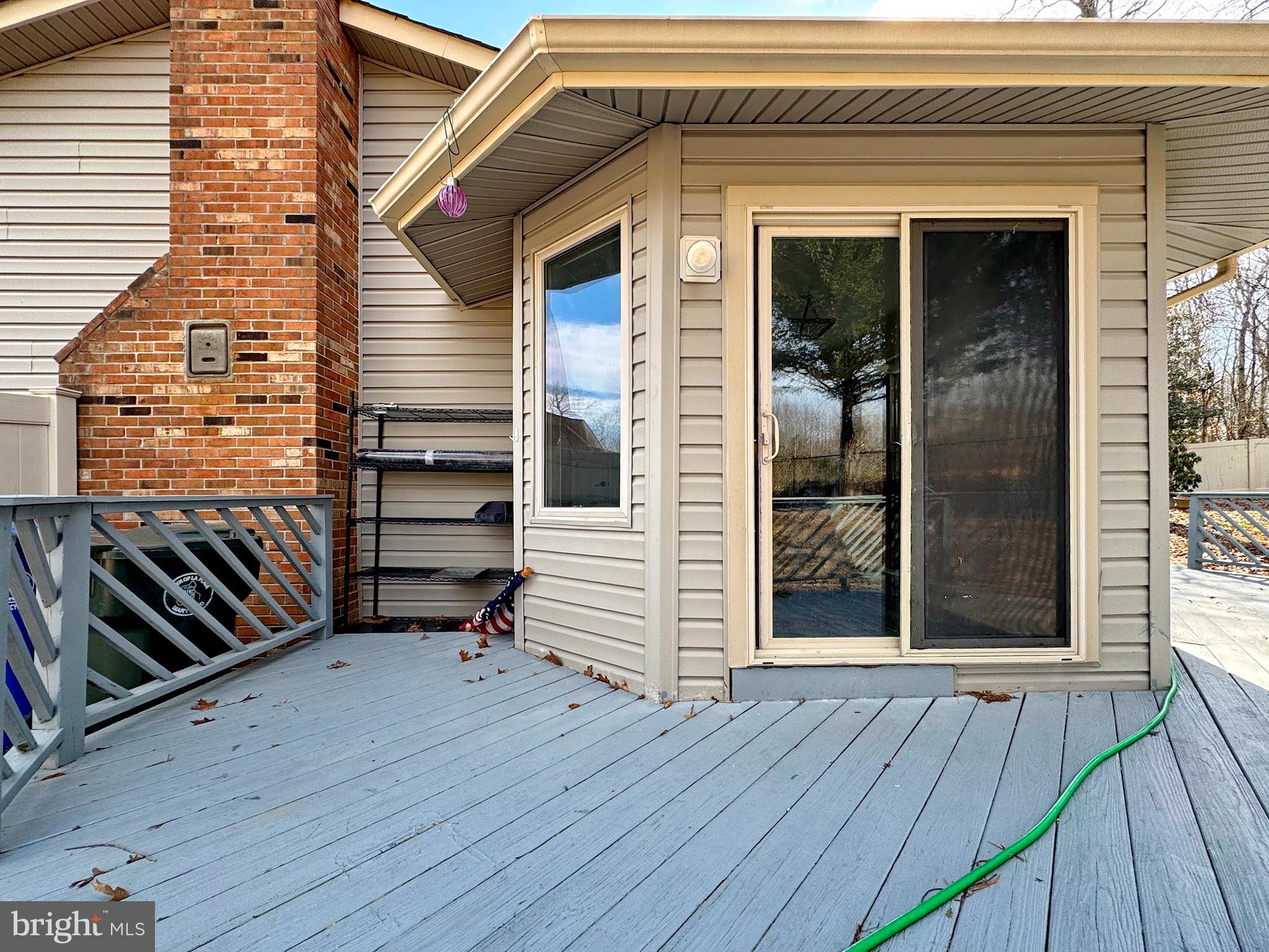 CLARKS RUN - Residential Lease