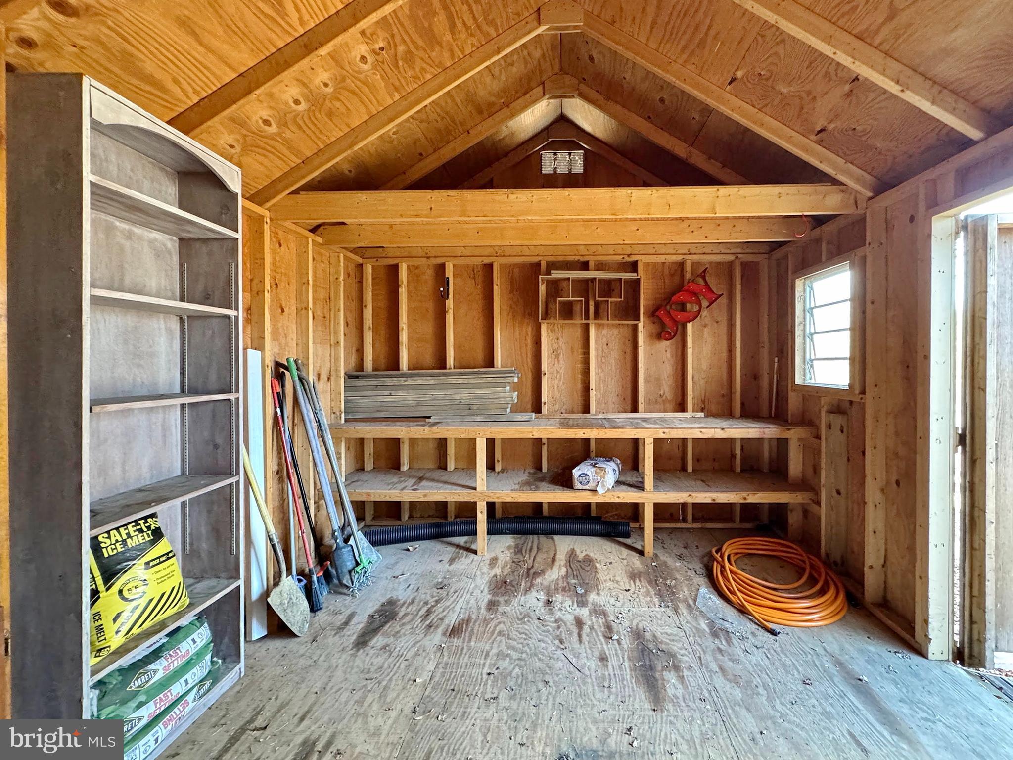 CLARKS RUN - Residential Lease